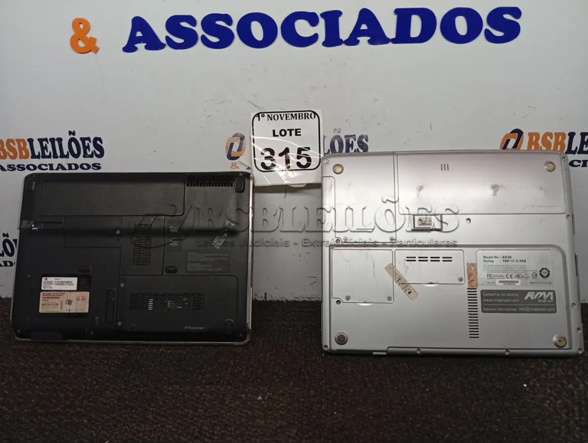 LOTE 315 - 02 NOTEBOOKS MARCAS E MODELOS DIVERSOS P/RETIRADA DE PEÇAS. (NO ESTADO) ATENÇÃO! FAZER A VISITAÇÃO ANTES DE ARREMATAR, NÃO SABEMOS SE FUNCIONA. LEILÃO NÃO TEM GARANTIA E NEM DEVOLUÇÃO, SUJEITO A POSSÍVEIS AVARIAS VISÍVEIS/OCULTAS E/OU AUSÊNCIA DE COMPONENTES.