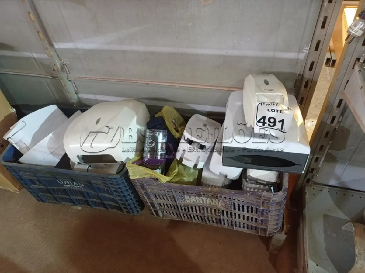 LOTE 491 - 01 LOTE C/VÁRIOS DISPENSES MODELOS DIVERSOS. (NO ESTADO) ATENÇÃO! FAZER A VISITAÇÃO ANTES DE ARREMATAR, NÃO SABEMOS SE FUNCIONA. LEILÃO NÃO TEM GARANTIA E NEM DEVOLUÇÃO, SUJEITO A POSSÍVEIS AVARIAS VISÍVEIS/OCULTAS E/OU AUSÊNCIA DE COMPONENTES.