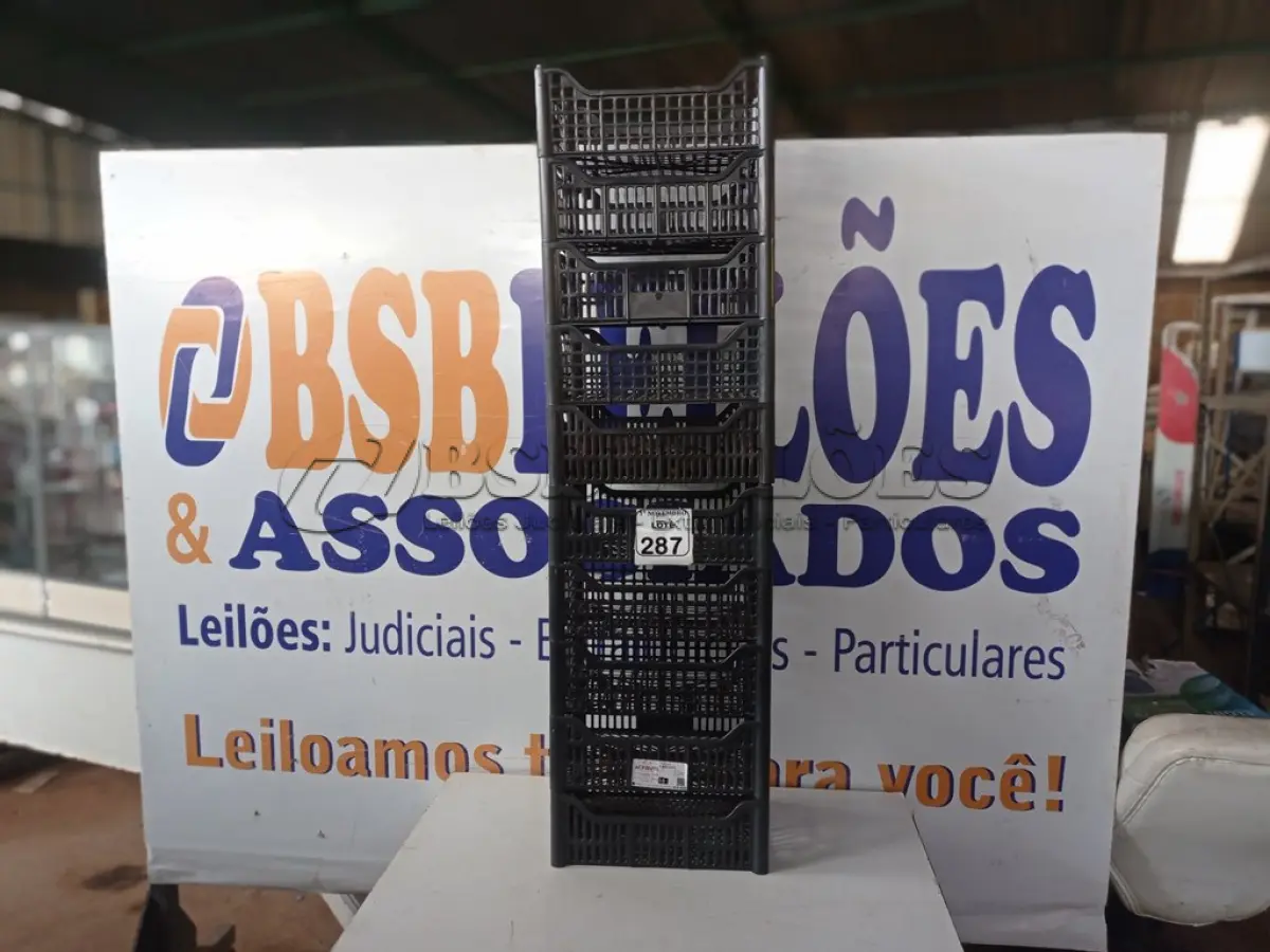 LOTE 287 - 10 CESTAS ORGANIZADORAS NA COR PRETA. (NO ESTADO) ATENÇÃO! FAZER A VISITAÇÃO ANTES DE ARREMATAR, NÃO SABEMOS SE FUNCIONA. LEILÃO NÃO TEM GARANTIA E NEM DEVOLUÇÃO, SUJEITO A POSSÍVEIS AVARIAS VISÍVEIS/OCULTAS E/OU AUSÊNCIA DE COMPONENTES.