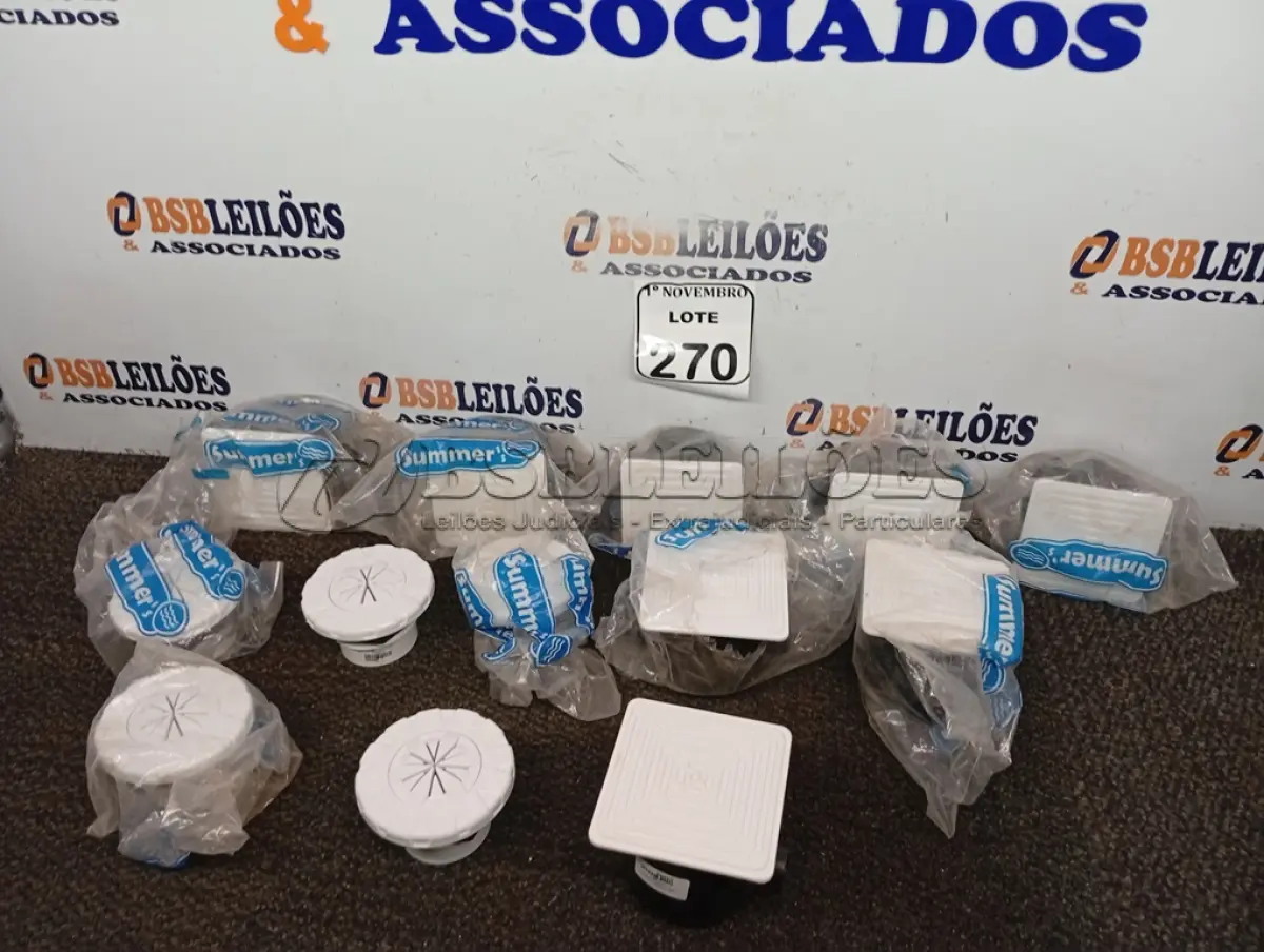 LOTE 270 - 05 DRENOS DE FUNDO P/ PISCINA DE FIBRA E DIVERSAS CAIXAS DE PASSAGEM C/TAMPA MARCA SUMMER. (NO ESTADO) ATENÇÃO! FAZER A VISITAÇÃO ANTES DE ARREMATAR, NÃO SABEMOS SE FUNCIONA. LEILÃO NÃO TEM GARANTIA E NEM DEVOLUÇÃO, SUJEITO A POSSÍVEIS AVARIAS VISÍVEIS/OCULTAS E/OU AUSÊNCIA DE COMPONENTES.