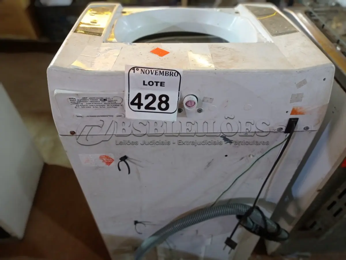 LOTE 428 - 01 MÁQUINA DE LAVAR MARCA BRASTEMP 7KG 220V SEM TAMPA. (NO ESTADO) ATENÇÃO! FAZER A VISITAÇÃO ANTES DE ARREMATAR, NÃO SABEMOS SE FUNCIONA. LEILÃO NÃO TEM GARANTIA E NEM DEVOLUÇÃO, SUJEITO A POSSÍVEIS AVARIAS VISÍVEIS/OCULTAS E/OU AUSÊNCIA DE COMPONENTES.