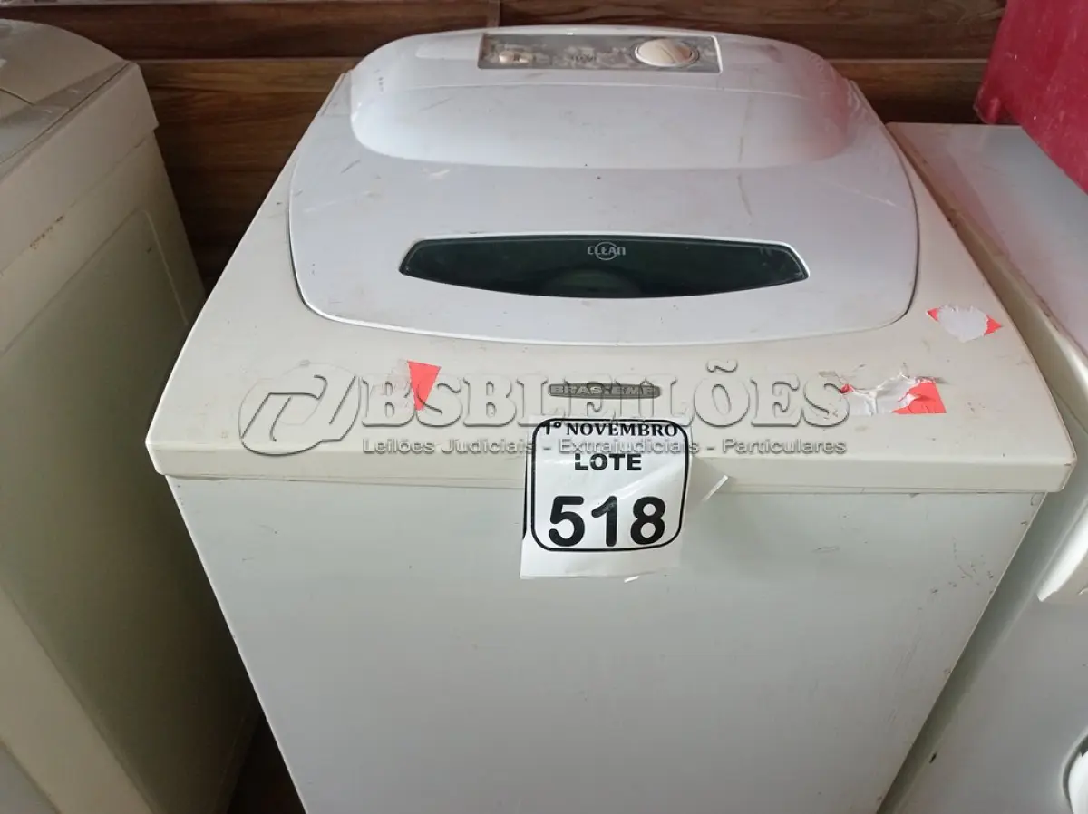LOTE 518 - 01 MÁQUINA DE LAVAR ROUPAS BRASTEMP. (NO ESTADO) ATENÇÃO! FAZER A VISITAÇÃO ANTES DE ARREMATAR, NÃO SABEMOS SE FUNCIONA. LEILÃO NÃO TEM GARANTIA E NEM DEVOLUÇÃO, SUJEITO A POSSÍVEIS AVARIAS VISÍVEIS/OCULTAS E/OU AUSÊNCIA DE COMPONENTES.