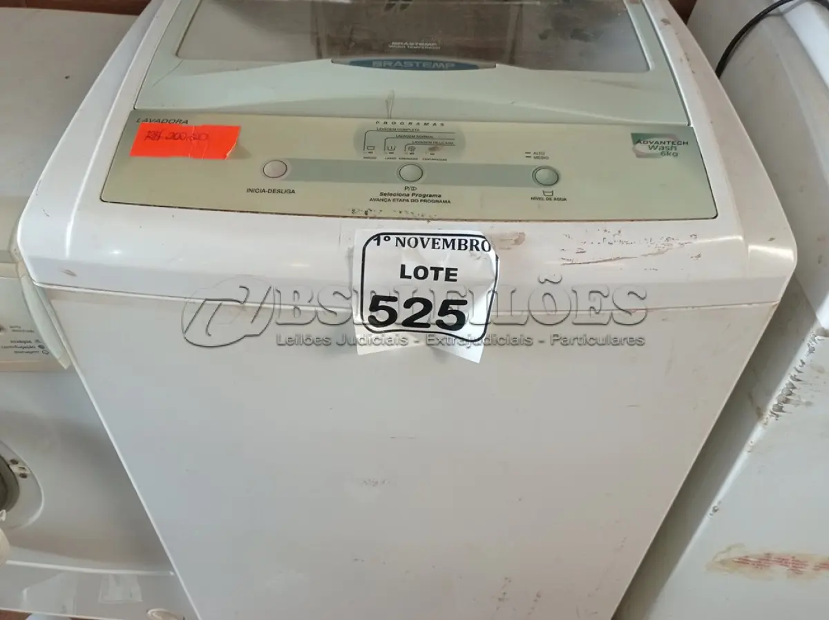 LOTE 525 - 01 MÁQUINA DE LAVAR ROUPAS BRASTEMP. (NO ESTADO) ATENÇÃO! FAZER A VISITAÇÃO ANTES DE ARREMATAR, NÃO SABEMOS SE FUNCIONA. LEILÃO NÃO TEM GARANTIA E NEM DEVOLUÇÃO, SUJEITO A POSSÍVEIS AVARIAS VISÍVEIS/OCULTAS E/OU AUSÊNCIA DE COMPONENTES.