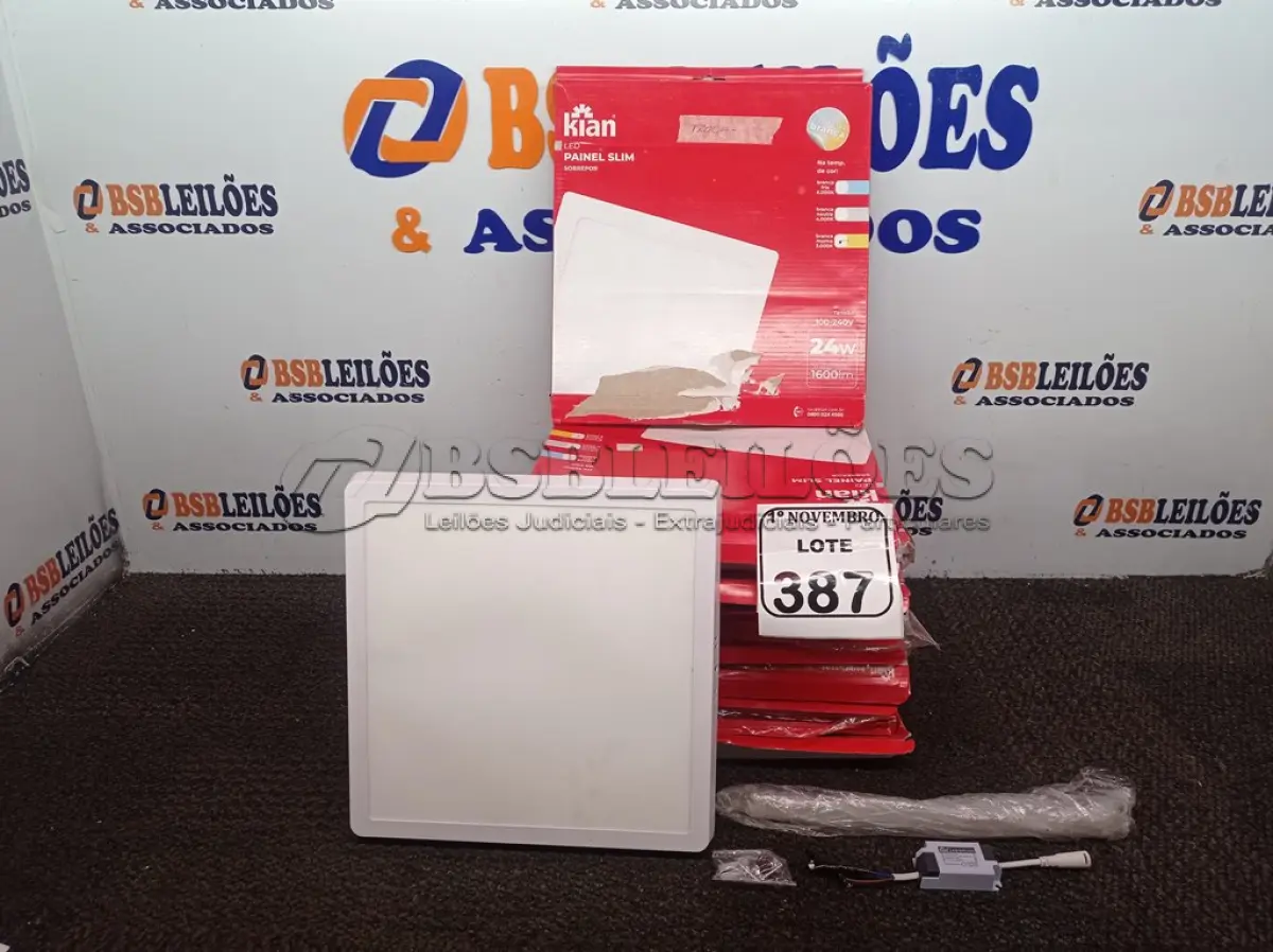 LOTE 387 - 10 LUMINÁRIAS DE LED SOBREPOR PAINEL SLIM KIAN 18W 100-240V.  (NO ESTADO) ATENÇÃO! FAZER A VISITAÇÃO ANTES DE ARREMATAR, NÃO SABEMOS SE FUNCIONA. LEILÃO NÃO TEM GARANTIA E NEM DEVOLUÇÃO, SUJEITO A POSSÍVEIS AVARIAS VISÍVEIS/OCULTAS E/OU AUSÊNCIA DE COMPONENTES.