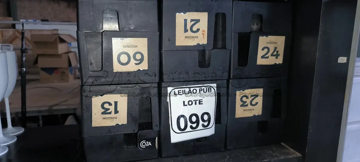 LOTE 099 - 26 PORTA GUARDANAPOS. (NO ESTADO) ATENÇÃO! FAZER A VISITAÇÃO ANTES DE ARREMATAR, NÃO SABEMOS SE FUNCIONA. LEILÃO NÃO TEM GARANTIA E NEM DEVOLUÇÃO, SUJEITO A POSSÍVEIS AVARIAS VISÍVEIS/OCULTAS E/OU AUSÊNCIA DE COMPONENTES.