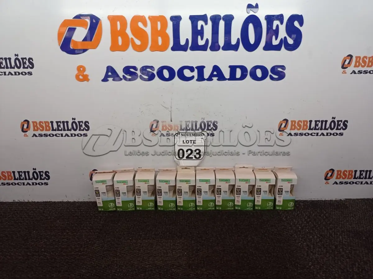 LOTE 023 - 26 LÂMPADAS MARCAS E MODELOS DIVERSOS(NOVO). (NO ESTADO) ATENÇÃO! FAZER A VISITAÇÃO ANTES DE ARREMATAR, NÃO SABEMOS SE FUNCIONA. LEILÃO NÃO TEM GARANTIA E NEM DEVOLUÇÃO, SUJEITO A POSSÍVEIS AVARIAS VISÍVEIS/OCULTAS E/OU AUSÊNCIA DE COMPONENTES.