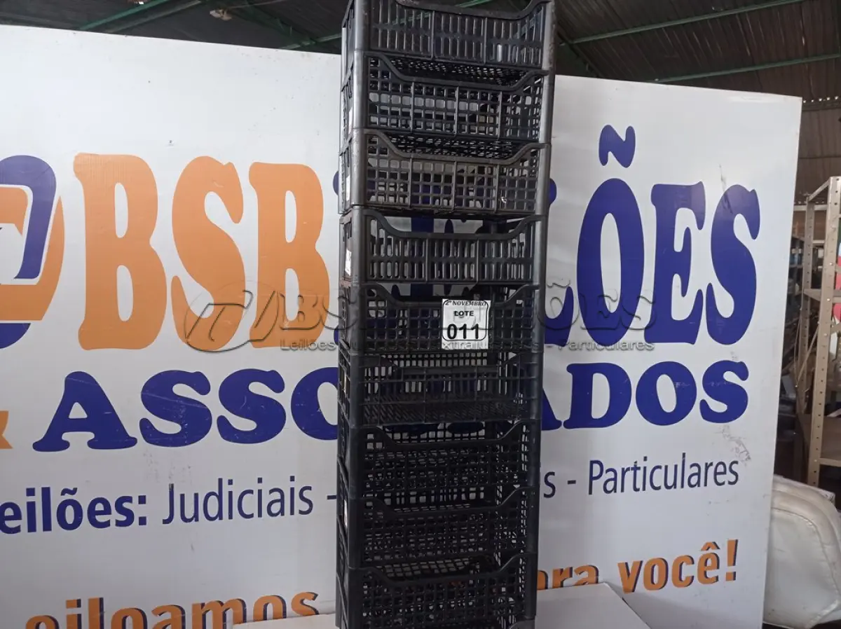 LOTE 011 - 10 CESTAS ORGANIZADORAS DE PLÁSTICO (NOVO). (NO ESTADO) ATENÇÃO! FAZER A VISITAÇÃO ANTES DE ARREMATAR, NÃO SABEMOS SE FUNCIONA. LEILÃO NÃO TEM GARANTIA E NEM DEVOLUÇÃO, SUJEITO A POSSÍVEIS AVARIAS VISÍVEIS/OCULTAS E/OU AUSÊNCIA DE COMPONENTES.