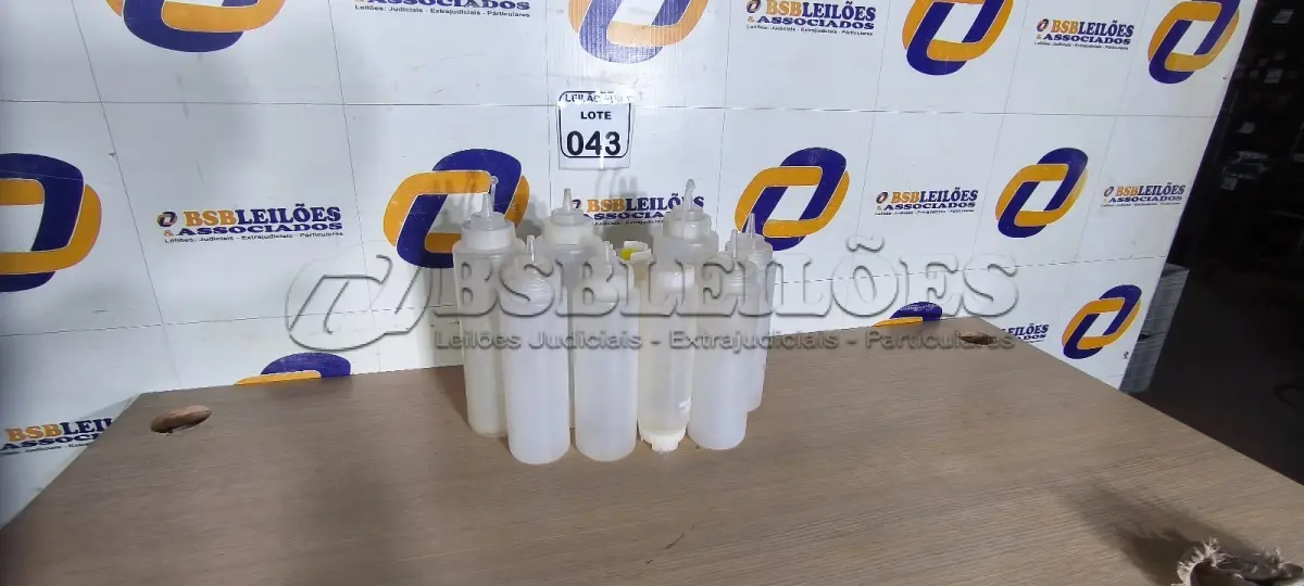LOTE 043 - 01 LOTE C/DIVERSAS BISNAGAS. (NO ESTADO) ATENÇÃO! FAZER A VISITAÇÃO ANTES DE ARREMATAR, NÃO SABEMOS SE FUNCIONA. LEILÃO NÃO TEM GARANTIA E NEM DEVOLUÇÃO, SUJEITO A POSSÍVEIS AVARIAS VISÍVEIS/OCULTAS E/OU AUSÊNCIA DE COMPONENTES.