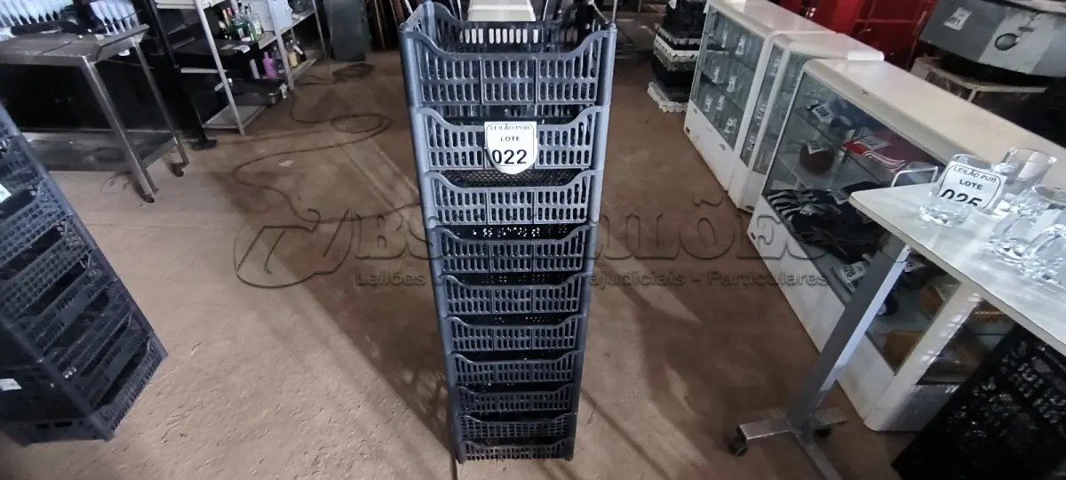 LOTE 022 - 10 CESTOS ORGANIZADORES EM PLÁSTICO NA COR PRETA. (NO ESTADO) ATENÇÃO! FAZER A VISITAÇÃO ANTES DE ARREMATAR, NÃO SABEMOS SE FUNCIONA. LEILÃO NÃO TEM GARANTIA E NEM DEVOLUÇÃO, SUJEITO A POSSÍVEIS AVARIAS VISÍVEIS/OCULTAS E/OU AUSÊNCIA DE COMPONENTES.