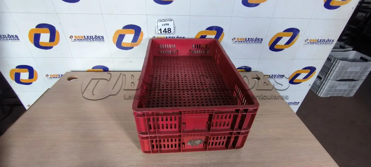 LOTE 148 - 02 CAIXAS ORGANIZADORAS EM PLÁSTICO NA COR VERMELHA. (NO ESTADO) ATENÇÃO! FAZER A VISITAÇÃO ANTES DE ARREMATAR, NÃO SABEMOS SE FUNCIONA. LEILÃO NÃO TEM GARANTIA E NEM DEVOLUÇÃO, SUJEITO A POSSÍVEIS AVARIAS VISÍVEIS/OCULTAS E/OU AUSÊNCIA DE COMPONENTES.