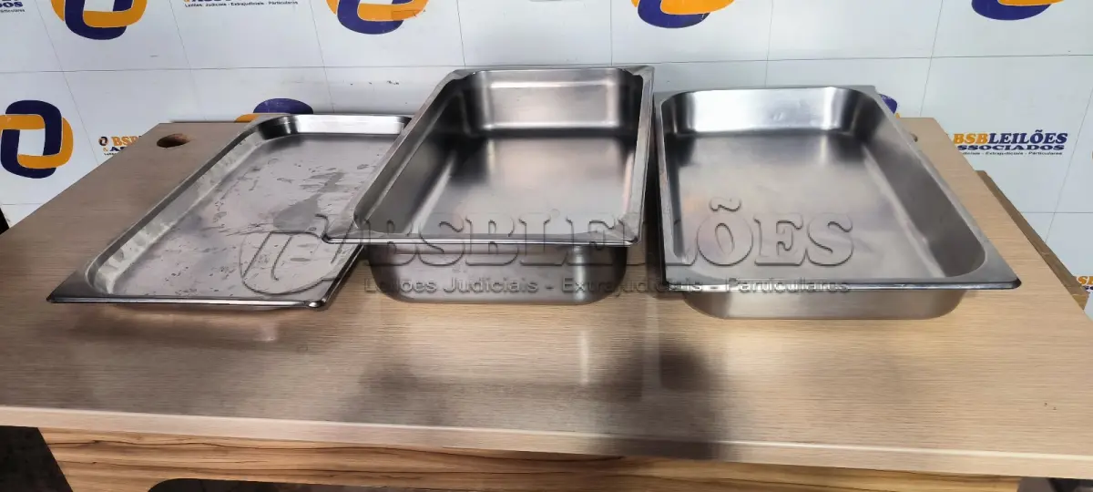 LOTE 067 - 03 CUBAS EM INOX PARA ALIMENTOS. (NO ESTADO) ATENÇÃO! FAZER A VISITAÇÃO ANTES DE ARREMATAR, NÃO SABEMOS SE FUNCIONA. LEILÃO NÃO TEM GARANTIA E NEM DEVOLUÇÃO, SUJEITO A POSSÍVEIS AVARIAS VISÍVEIS/OCULTAS E/OU AUSÊNCIA DE COMPONENTES.