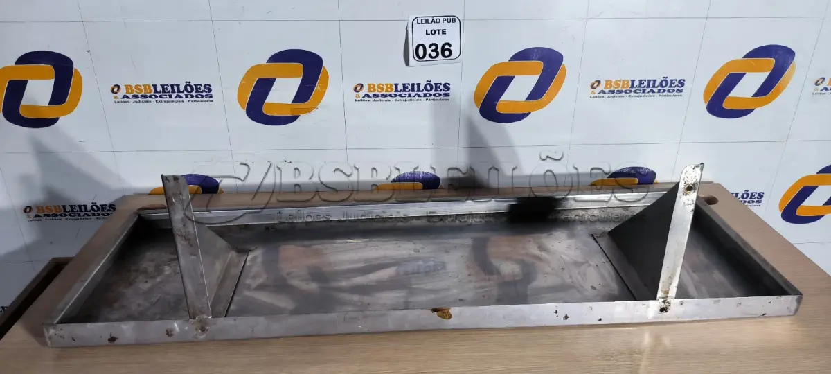 LOTE 036 - 01 PRATELEIRA EM INOX DE PAREDE MEDINDO 0,89CM X 0,35CM. (NO ESTADO) ATENÇÃO! FAZER A VISITAÇÃO ANTES DE ARREMATAR, NÃO SABEMOS SE FUNCIONA. LEILÃO NÃO TEM GARANTIA E NEM DEVOLUÇÃO, SUJEITO A POSSÍVEIS AVARIAS VISÍVEIS/OCULTAS E/OU AUSÊNCIA DE COMPONENTES. (NO ESTADO) ATENÇÃO! FAZER A VISITAÇÃO ANTES DE ARREMATAR, NÃO SABEMOS SE FUNCIONA. LEILÃO NÃO TEM GARANTIA E NEM DEVOLUÇÃO, SUJEITO A POSSÍVEIS AVARIAS VISÍVEIS/OCULTAS E/OU AUSÊNCIA DE COMPONENTES.
