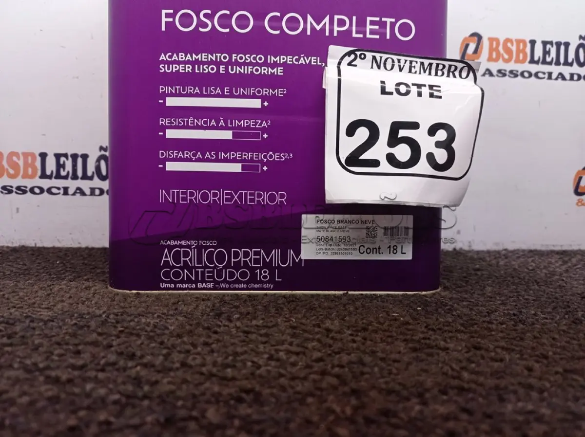 LOTE 253 - 01 LATA DE TINTA BRANCO NEVE FOSCO 18L INTERNA/EXTERNA SUVINIL (NOVO). (NO ESTADO) ATENÇÃO! FAZER A VISITAÇÃO ANTES DE ARREMATAR, NÃO SABEMOS SE FUNCIONA. LEILÃO NÃO TEM GARANTIA E NEM DEVOLUÇÃO, SUJEITO A POSSÍVEIS AVARIAS VISÍVEIS/OCULTAS E/OU AUSÊNCIA DE COMPONENTES.