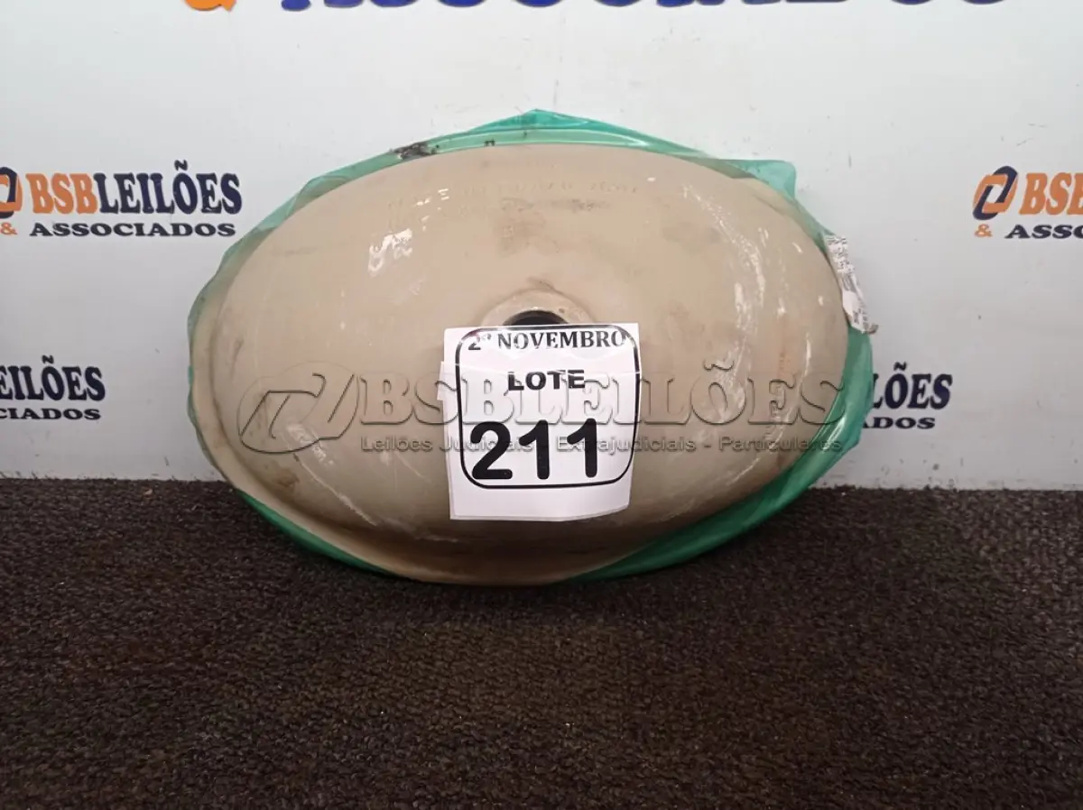 LOTE 211 - 01 CUBA OVAL NA COR BRANCA(NOVO). (NO ESTADO) ATENÇÃO! FAZER A VISITAÇÃO ANTES DE ARREMATAR, NÃO SABEMOS SE FUNCIONA. LEILÃO NÃO TEM GARANTIA E NEM DEVOLUÇÃO, SUJEITO A POSSÍVEIS AVARIAS VISÍVEIS/OCULTAS E/OU AUSÊNCIA DE COMPONENTES.