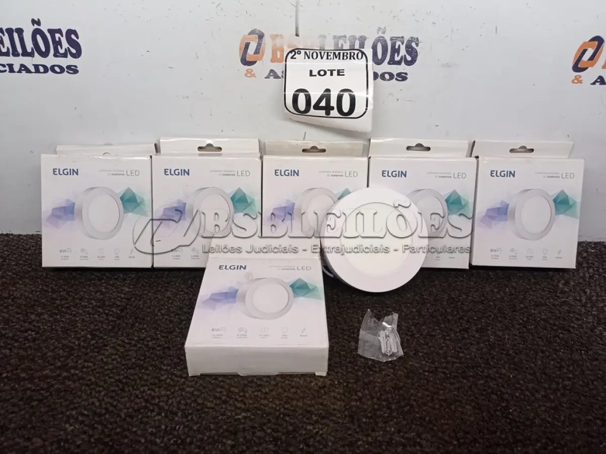LOTE 040 - 01 LUMINÁRIA REDONDA DE SOBREPOR LED MARCA ELGIN BIVOLT(NOVO). (NO ESTADO) ATENÇÃO! FAZER A VISITAÇÃO ANTES DE ARREMATAR, NÃO SABEMOS SE FUNCIONA. LEILÃO NÃO TEM GARANTIA E NEM DEVOLUÇÃO, SUJEITO A POSSÍVEIS AVARIAS VISÍVEIS/OCULTAS E/OU AUSÊNCIA DE COMPONENTES.