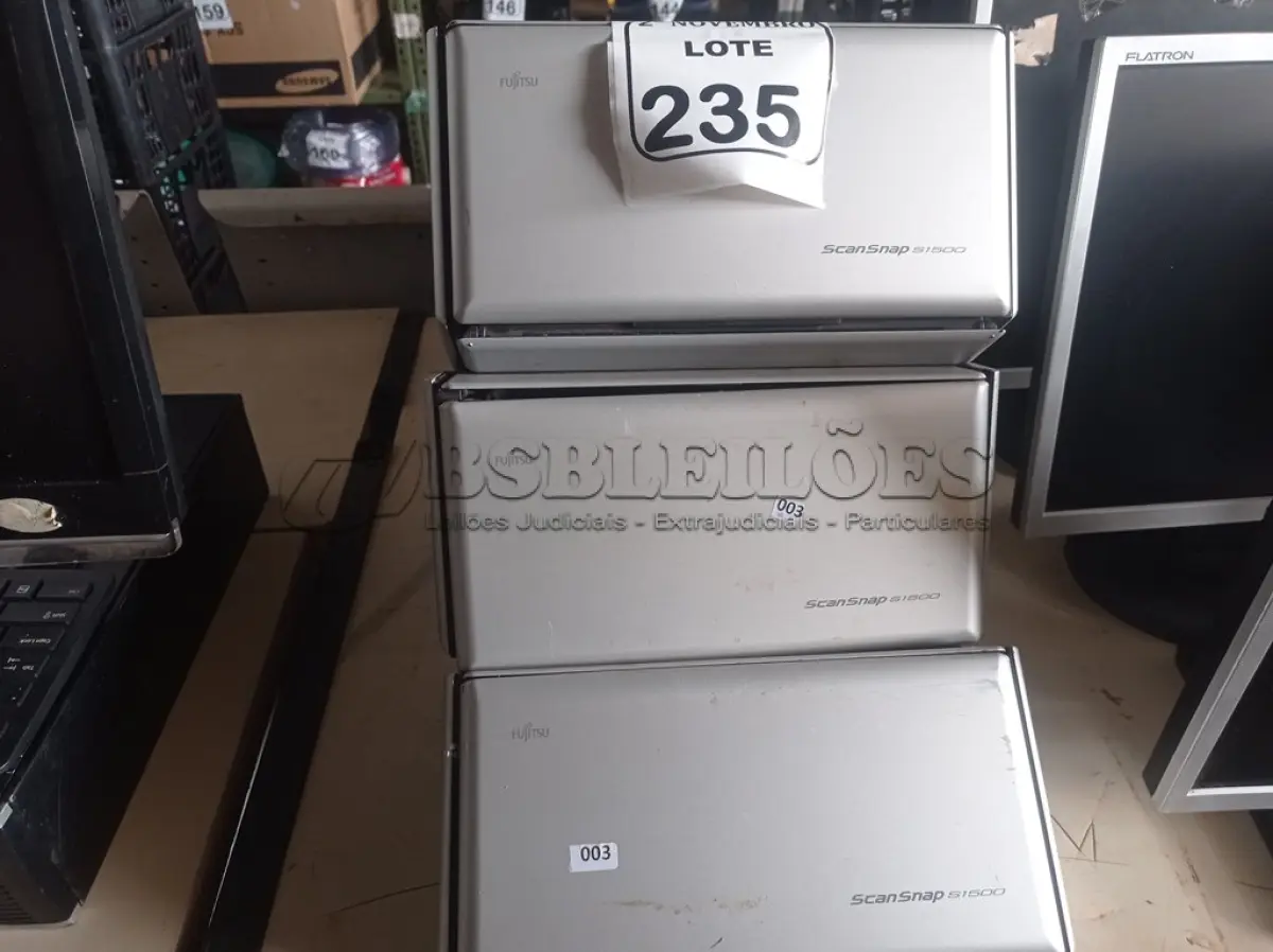 LOTE 235 - 08 SCANNER’S MARCA FUJITSU MODELOS DIVERSOS. (NO ESTADO) ATENÇÃO! FAZER A VISITAÇÃO ANTES DE ARREMATAR, NÃO SABEMOS SE FUNCIONA. LEILÃO NÃO TEM GARANTIA E NEM DEVOLUÇÃO, SUJEITO A POSSÍVEIS AVARIAS VISÍVEIS/OCULTAS E/OU AUSÊNCIA DE COMPONENTES.