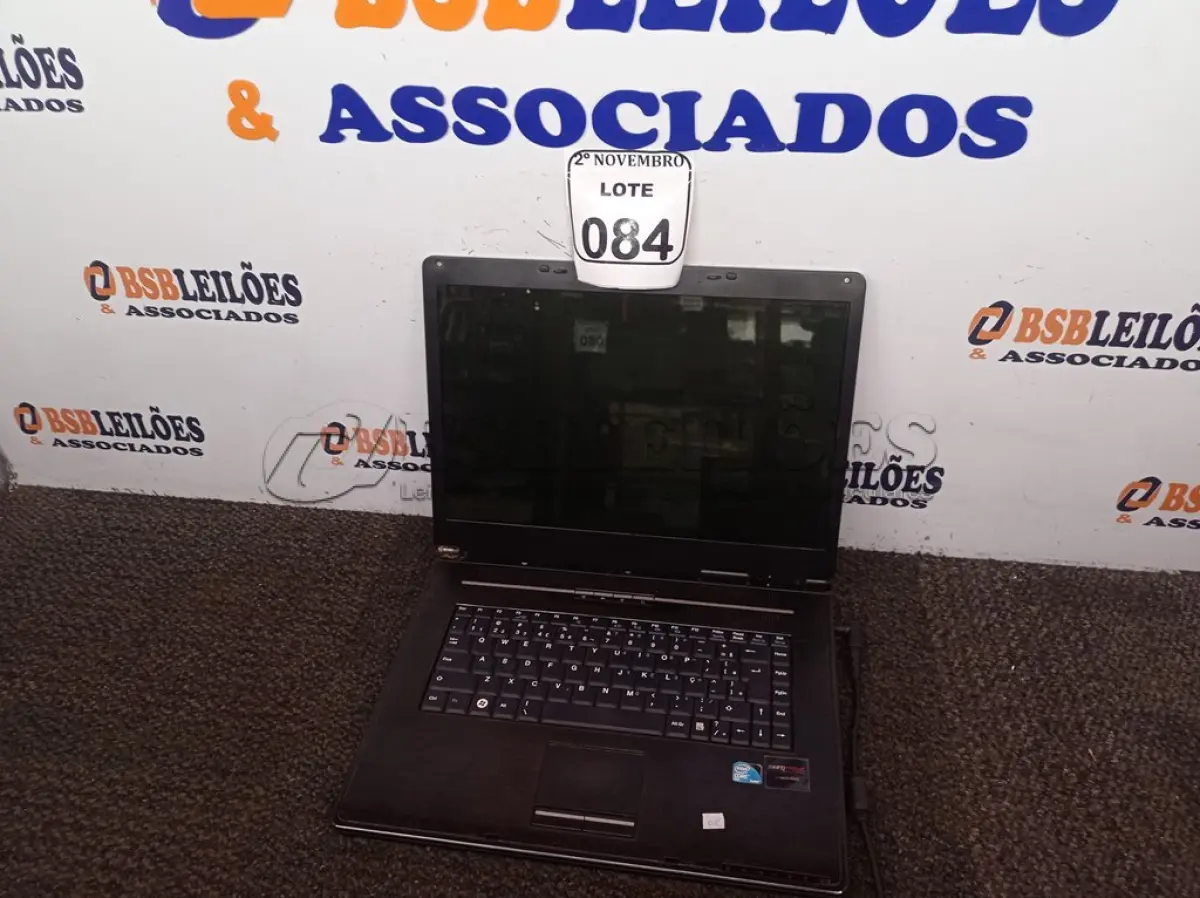 LOTE 084 - 01 NOTEBOOK MARCA ITAUTEC. (NO ESTADO) ATENÇÃO! FAZER A VISITAÇÃO ANTES DE ARREMATAR, NÃO SABEMOS SE FUNCIONA. LEILÃO NÃO TEM GARANTIA E NEM DEVOLUÇÃO, SUJEITO A POSSÍVEIS AVARIAS VISÍVEIS/OCULTAS E/OU AUSÊNCIA DE COMPONENTES.