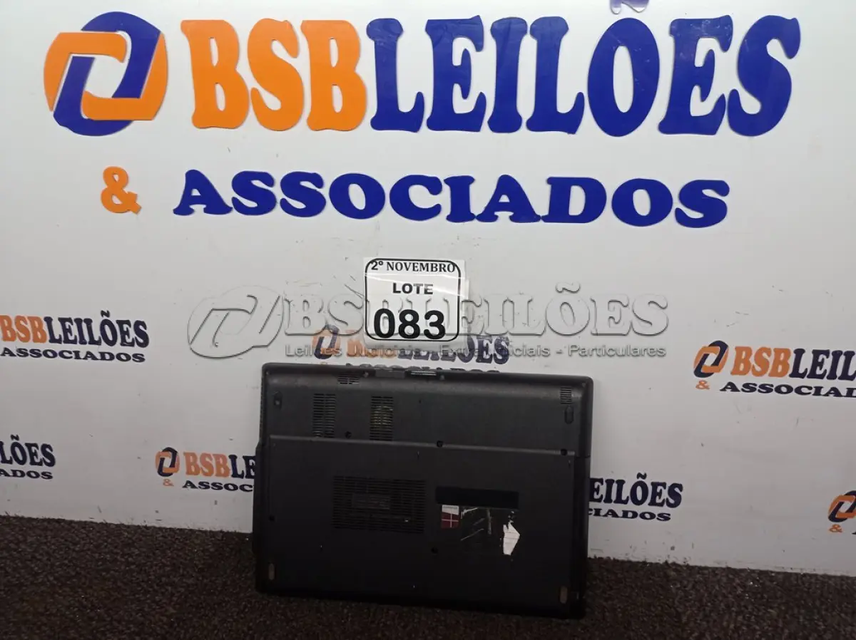 LOTE 083 - 01 NOTEBOOK MARCA CCE. (NO ESTADO) ATENÇÃO! FAZER A VISITAÇÃO ANTES DE ARREMATAR, NÃO SABEMOS SE FUNCIONA. LEILÃO NÃO TEM GARANTIA E NEM DEVOLUÇÃO, SUJEITO A POSSÍVEIS AVARIAS VISÍVEIS/OCULTAS E/OU AUSÊNCIA DE COMPONENTES.