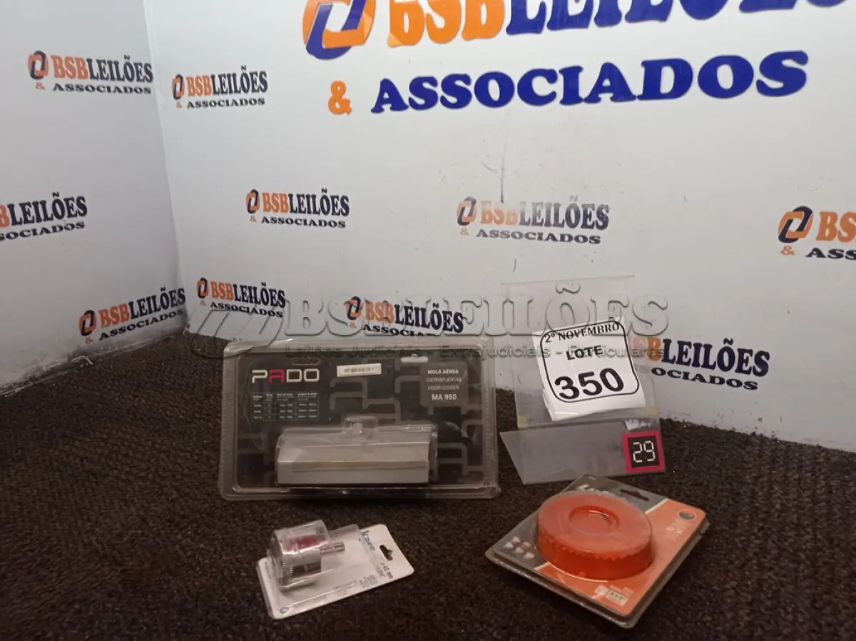 LOTE 350 - 01 SERRA COPO 3.1/2” 89MM, 01 SERRA COPO DIAMANTADA 1.3/4” 45MM E 01 MOLA AÉREA MARCA PADO (NOVO). (NO ESTADO) ATENÇÃO! FAZER A VISITAÇÃO ANTES DE ARREMATAR, NÃO SABEMOS SE FUNCIONA. LEILÃO NÃO TEM GARANTIA E NEM DEVOLUÇÃO, SUJEITO A POSSÍVEIS AVARIAS VISÍVEIS/OCULTAS E/OU AUSÊNCIA DE COMPONENTES.