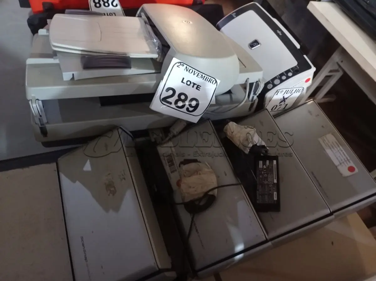 LOTE 289 - 06 SCANNER’S MARCAS E MODELOS DIVERSOS. (NO ESTADO) ATENÇÃO! FAZER A VISITAÇÃO ANTES DE ARREMATAR, NÃO SABEMOS SE FUNCIONA. LEILÃO NÃO TEM GARANTIA E NEM DEVOLUÇÃO, SUJEITO A POSSÍVEIS AVARIAS VISÍVEIS/OCULTAS E/OU AUSÊNCIA DE COMPONENTES.