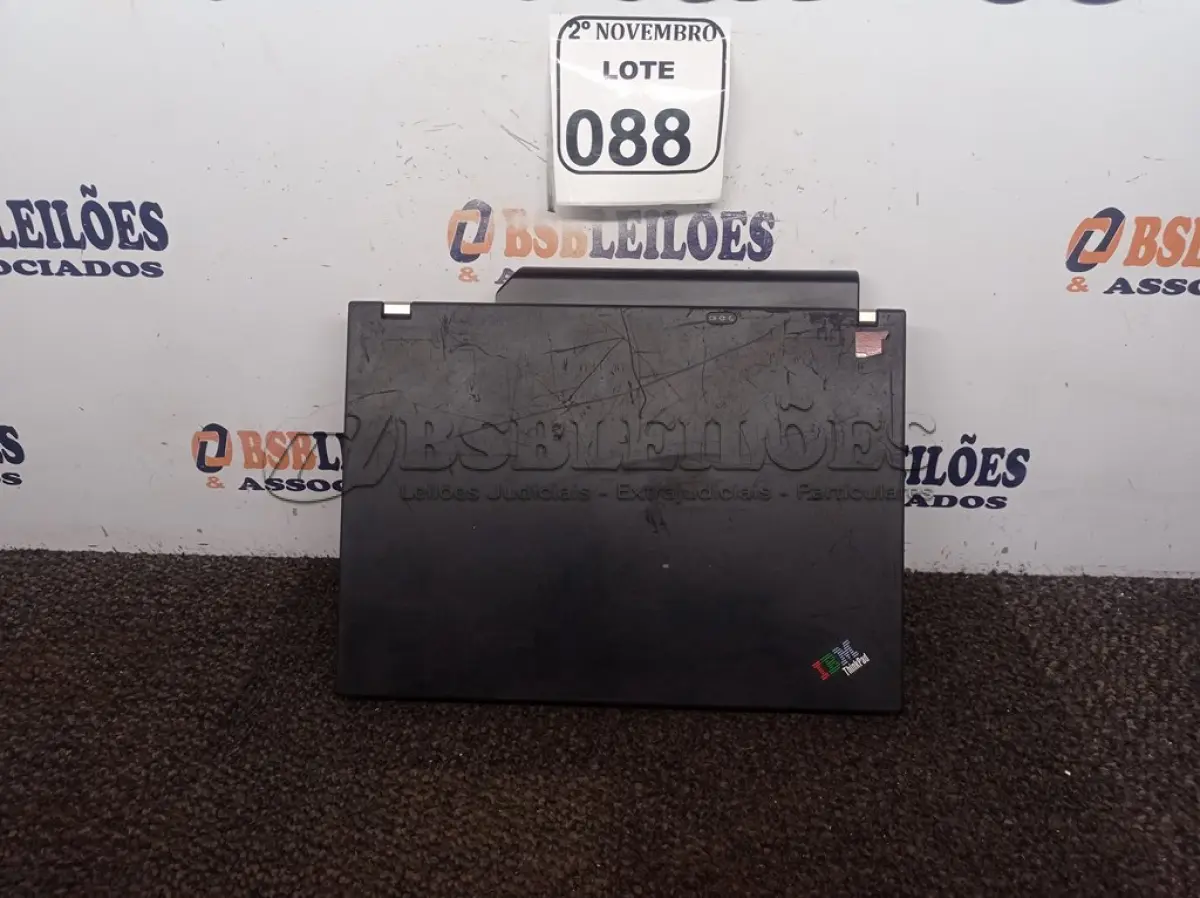 LOTE 088 - 01 NOTEBOOK MARCA IBM. (NO ESTADO) ATENÇÃO! FAZER A VISITAÇÃO ANTES DE ARREMATAR, NÃO SABEMOS SE FUNCIONA. LEILÃO NÃO TEM GARANTIA E NEM DEVOLUÇÃO, SUJEITO A POSSÍVEIS AVARIAS VISÍVEIS/OCULTAS E/OU AUSÊNCIA DE COMPONENTES.
