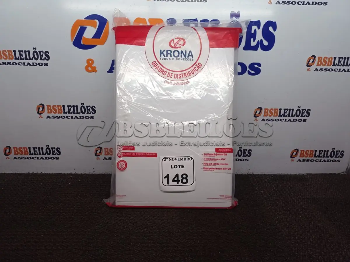 LOTE 148 - 01 QUADRO DE DISTRIBUIÇÃO MARCA KRONA(NOVO). (NO ESTADO) ATENÇÃO! FAZER A VISITAÇÃO ANTES DE ARREMATAR, NÃO SABEMOS SE FUNCIONA. LEILÃO NÃO TEM GARANTIA E NEM DEVOLUÇÃO, SUJEITO A POSSÍVEIS AVARIAS VISÍVEIS/OCULTAS E/OU AUSÊNCIA DE COMPONENTES.