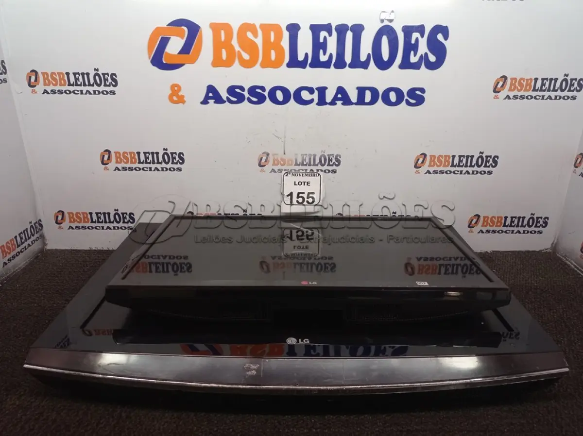 LOTE 155 - 02 TV’S MARCA LG 32” E 29”. (NO ESTADO) ATENÇÃO! FAZER A VISITAÇÃO ANTES DE ARREMATAR, NÃO SABEMOS SE FUNCIONA. LEILÃO NÃO TEM GARANTIA E NEM DEVOLUÇÃO, SUJEITO A POSSÍVEIS AVARIAS VISÍVEIS/OCULTAS E/OU AUSÊNCIA DE COMPONENTES.