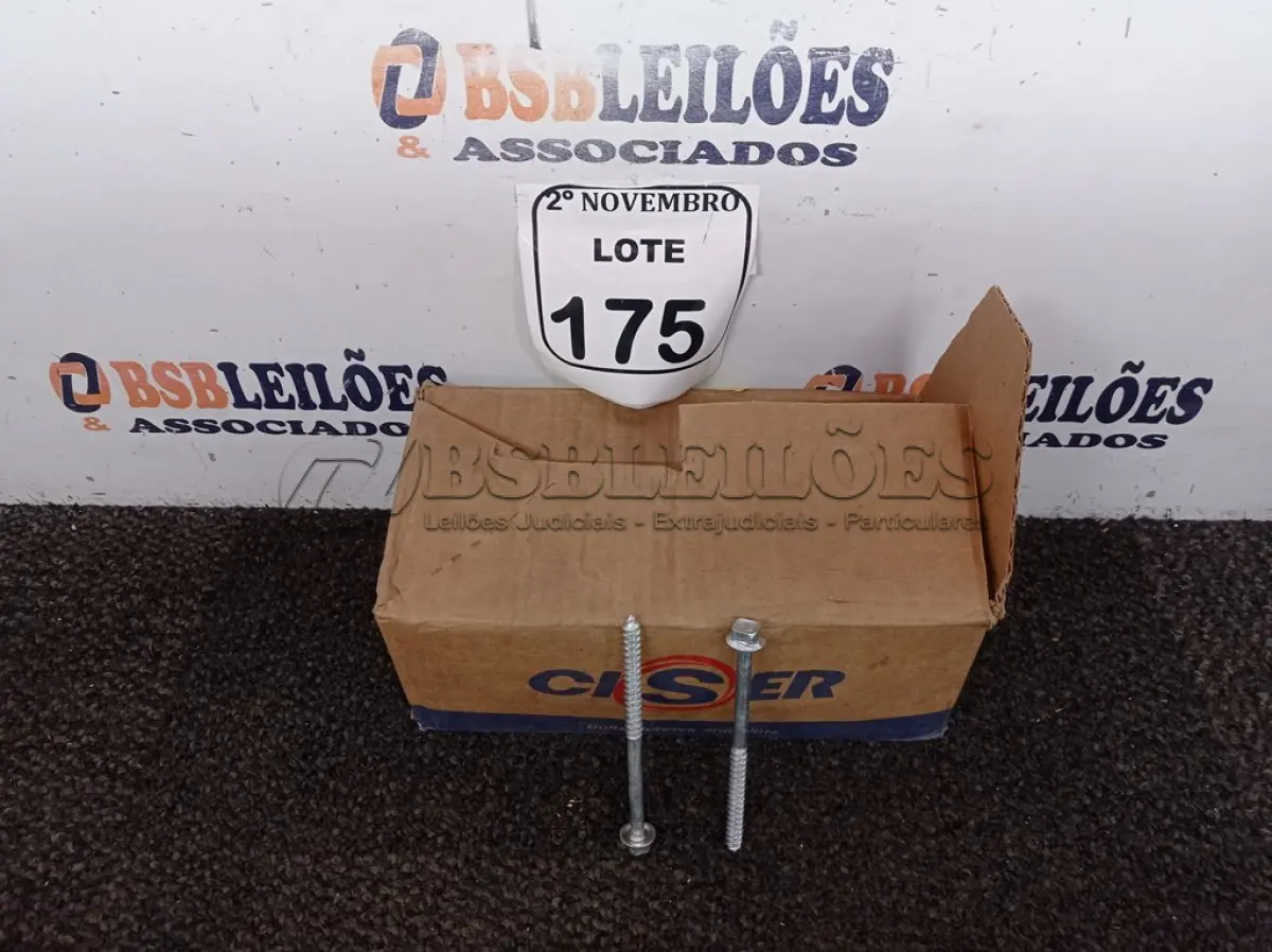 LOTE 175 - 01 CAIXA DE PARAFUSOS ROSCA P/TELHAS. (NO ESTADO) ATENÇÃO! FAZER A VISITAÇÃO ANTES DE ARREMATAR, NÃO SABEMOS SE FUNCIONA. LEILÃO NÃO TEM GARANTIA E NEM DEVOLUÇÃO, SUJEITO A POSSÍVEIS AVARIAS VISÍVEIS/OCULTAS E/OU AUSÊNCIA DE COMPONENTES.