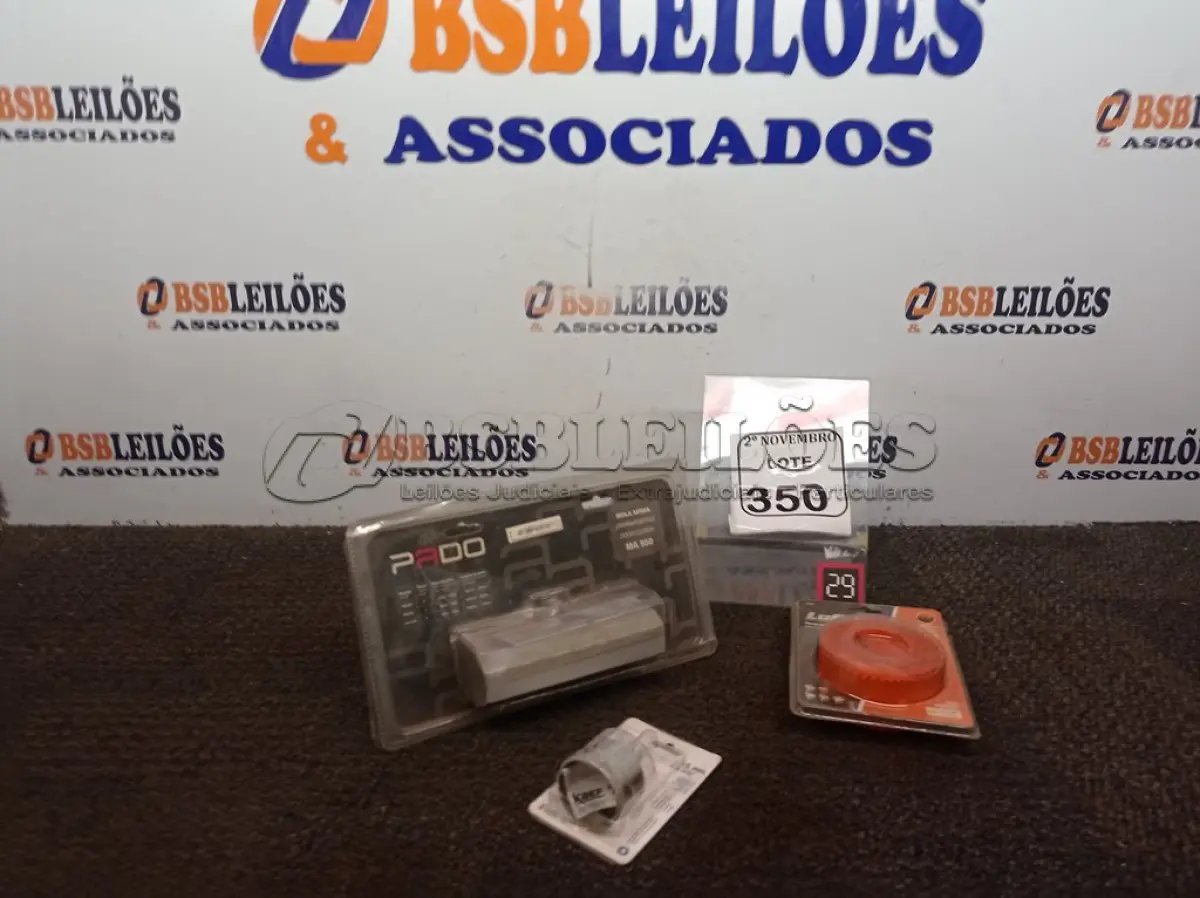 LOTE 350 - 01 SERRA COPO 3.1/2” 89MM, 01 SERRA COPO DIAMANTADA 1.3/4” 45MM E 01 MOLA AÉREA MARCA PADO (NOVO). (NO ESTADO) ATENÇÃO! FAZER A VISITAÇÃO ANTES DE ARREMATAR, NÃO SABEMOS SE FUNCIONA. LEILÃO NÃO TEM GARANTIA E NEM DEVOLUÇÃO, SUJEITO A POSSÍVEIS AVARIAS VISÍVEIS/OCULTAS E/OU AUSÊNCIA DE COMPONENTES.