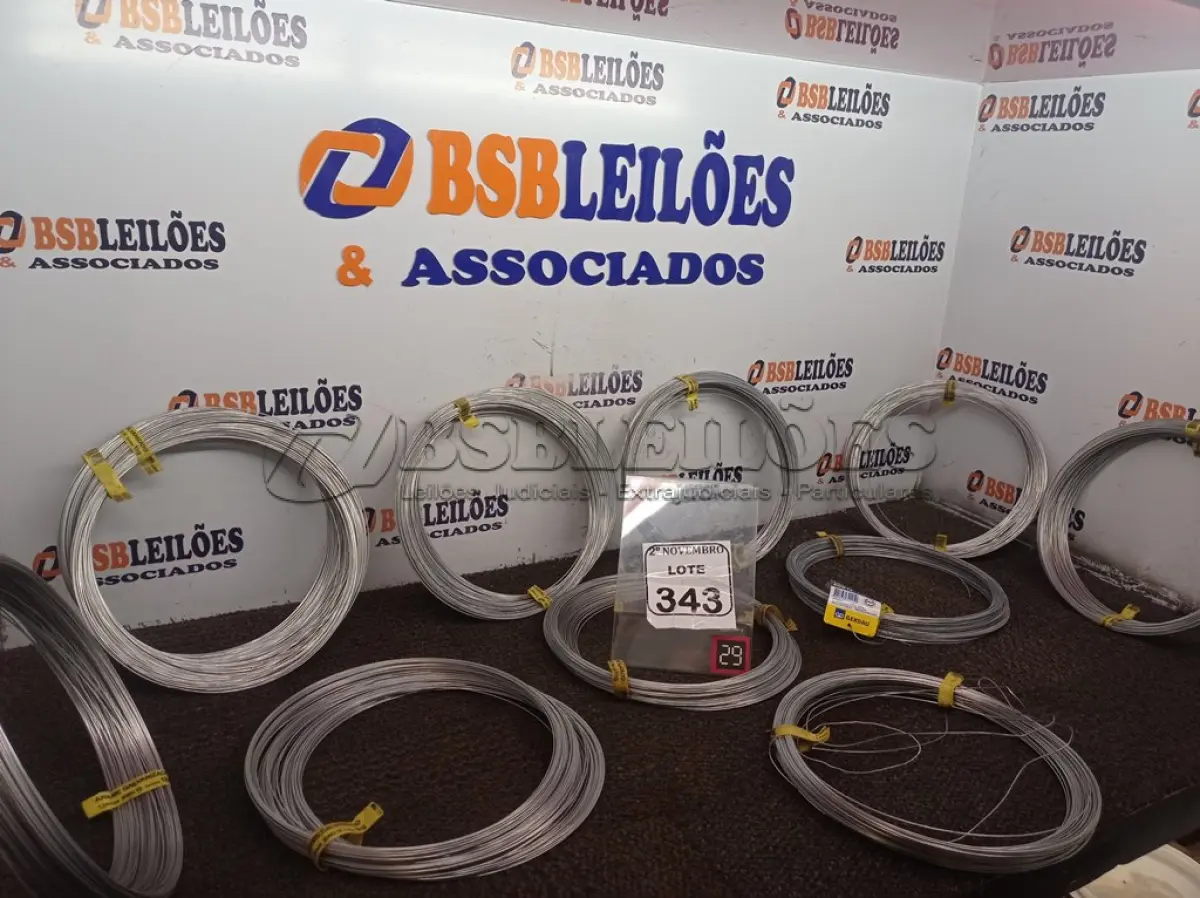 LOTE 343 - 10 ROLOS DE ARAME GALVANIZADO 1,24MM MARCA GERDAU. (NO ESTADO) ATENÇÃO! FAZER A VISITAÇÃO ANTES DE ARREMATAR, NÃO SABEMOS SE FUNCIONA. LEILÃO NÃO TEM GARANTIA E NEM DEVOLUÇÃO, SUJEITO A POSSÍVEIS AVARIAS VISÍVEIS/OCULTAS E/OU AUSÊNCIA DE COMPONENTES.