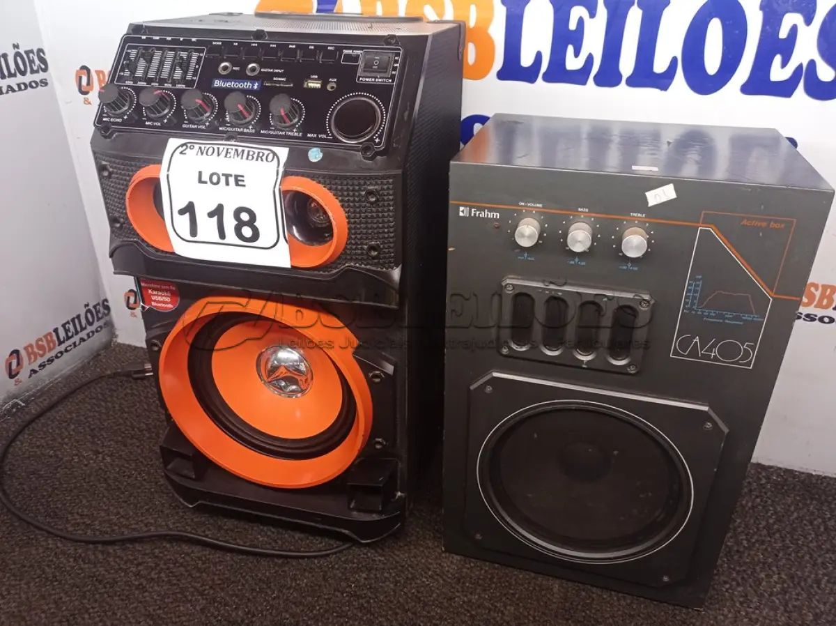 LOTE 118 - 01 APARELHO DE SOM MARCA FRAHM 220V E 01 APARELHO DE SOM MARCA LENOXX 220V. (NO ESTADO) ATENÇÃO! FAZER A VISITAÇÃO ANTES DE ARREMATAR, NÃO SABEMOS SE FUNCIONA. LEILÃO NÃO TEM GARANTIA E NEM DEVOLUÇÃO, SUJEITO A POSSÍVEIS AVARIAS VISÍVEIS/OCULTAS E/OU AUSÊNCIA DE COMPONENTES.