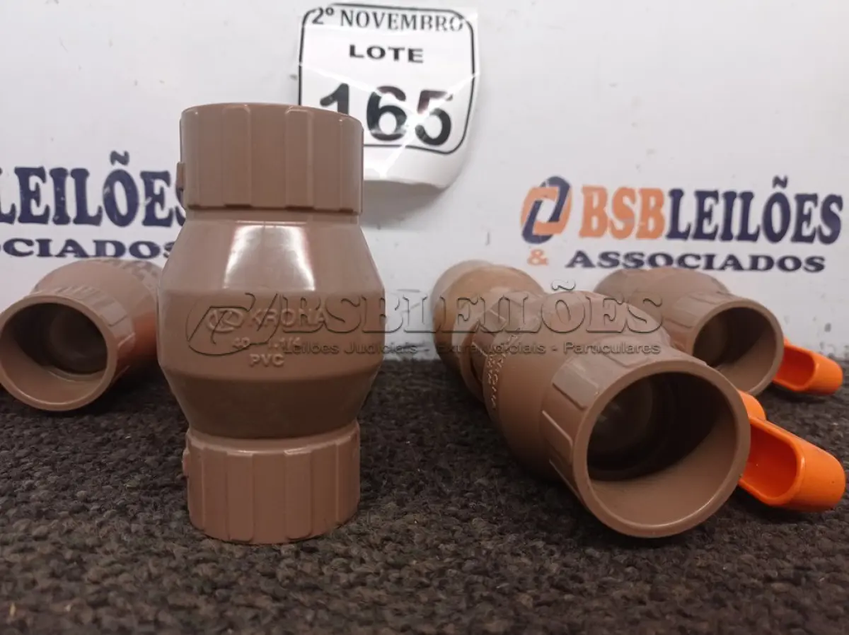 LOTE 165 - 05 REGISTROS ESFERAS DE PVC 40MM(NOVO). (NO ESTADO) ATENÇÃO! FAZER A VISITAÇÃO ANTES DE ARREMATAR, NÃO SABEMOS SE FUNCIONA. LEILÃO NÃO TEM GARANTIA E NEM DEVOLUÇÃO, SUJEITO A POSSÍVEIS AVARIAS VISÍVEIS/OCULTAS E/OU AUSÊNCIA DE COMPONENTES.