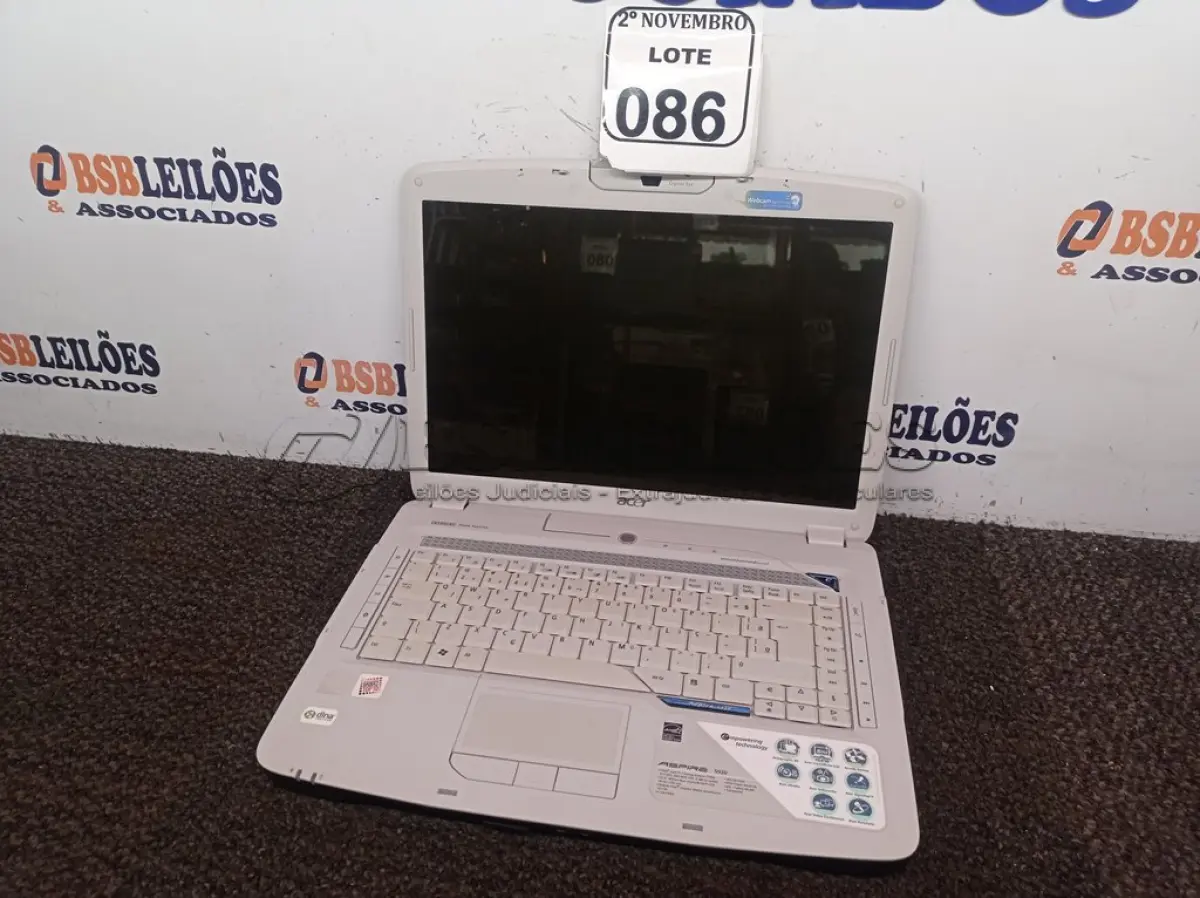 LOTE 086 - 01 NOTEBOOK MARCA ACER. (NO ESTADO) ATENÇÃO! FAZER A VISITAÇÃO ANTES DE ARREMATAR, NÃO SABEMOS SE FUNCIONA. LEILÃO NÃO TEM GARANTIA E NEM DEVOLUÇÃO, SUJEITO A POSSÍVEIS AVARIAS VISÍVEIS/OCULTAS E/OU AUSÊNCIA DE COMPONENTES.