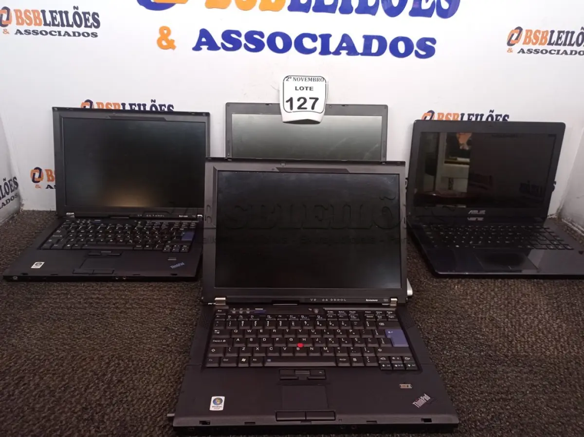 LOTE 127 - 04 NOTEBOOKS MARCAS E MODELOS DIVERSOS P/RETIRADA DE PEÇAS. (NO ESTADO) ATENÇÃO! FAZER A VISITAÇÃO ANTES DE ARREMATAR, NÃO SABEMOS SE FUNCIONA. LEILÃO NÃO TEM GARANTIA E NEM DEVOLUÇÃO, SUJEITO A POSSÍVEIS AVARIAS VISÍVEIS/OCULTAS E/OU AUSÊNCIA DE COMPONENTES.