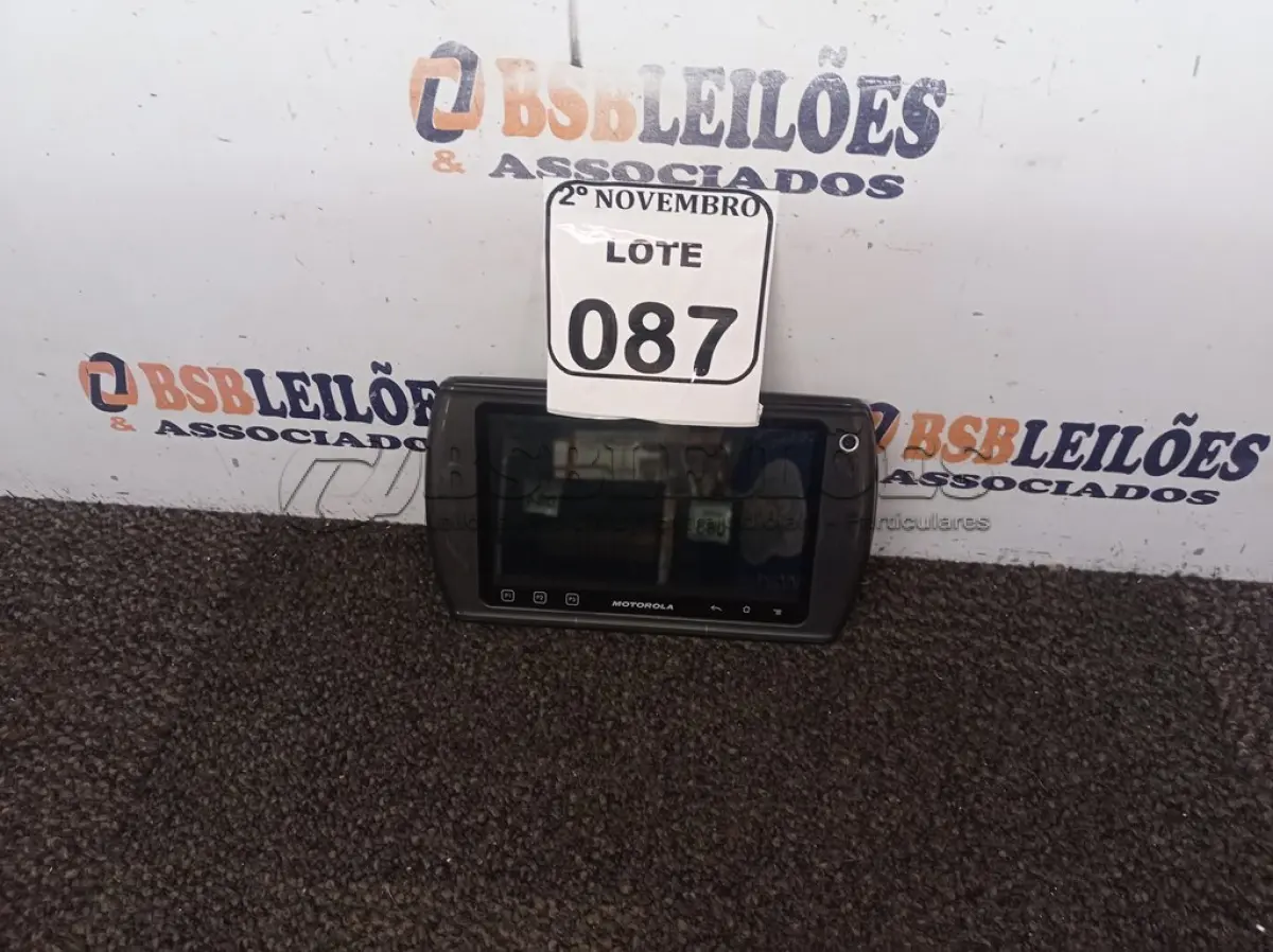 LOTE 087 - 01 TABLET MARCA MOTOROLA MODELO ET1 S/CARREGADOR. (NO ESTADO) ATENÇÃO! FAZER A VISITAÇÃO ANTES DE ARREMATAR, NÃO SABEMOS SE FUNCIONA. LEILÃO NÃO TEM GARANTIA E NEM DEVOLUÇÃO, SUJEITO A POSSÍVEIS AVARIAS VISÍVEIS/OCULTAS E/OU AUSÊNCIA DE COMPONENTES.