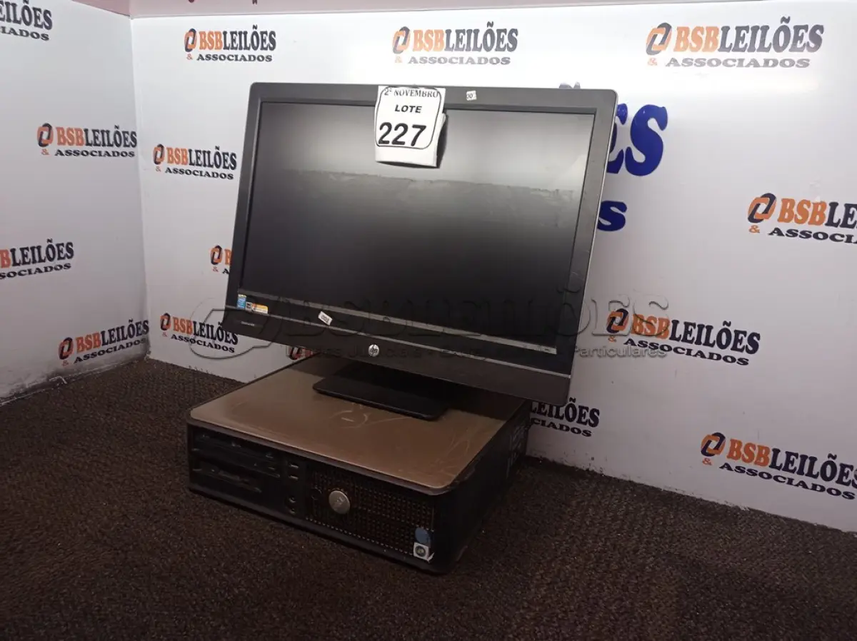 LOTE 227 - 01 PC ALL IN ONE MARCA HP E 01 CPU MARCA DELL. (NO ESTADO) ATENÇÃO! FAZER A VISITAÇÃO ANTES DE ARREMATAR, NÃO SABEMOS SE FUNCIONA. LEILÃO NÃO TEM GARANTIA E NEM DEVOLUÇÃO, SUJEITO A POSSÍVEIS AVARIAS VISÍVEIS/OCULTAS E/OU AUSÊNCIA DE COMPONENTES.