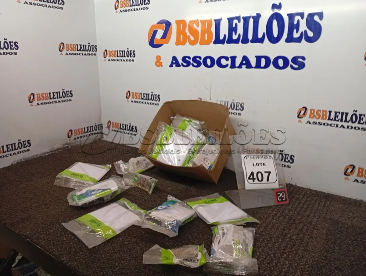 LOTE 407 - 01 LOTE C/VÁRIAS TOMADAS E TAMPÕES MARCAS E MODELOS DIVERSOS(NOVO). (NO ESTADO) ATENÇÃO! FAZER A VISITAÇÃO ANTES DE ARREMATAR, NÃO SABEMOS SE FUNCIONA. LEILÃO NÃO TEM GARANTIA E NEM DEVOLUÇÃO, SUJEITO A POSSÍVEIS AVARIAS VISÍVEIS/OCULTAS E/OU AUSÊNCIA DE COMPONENTES.