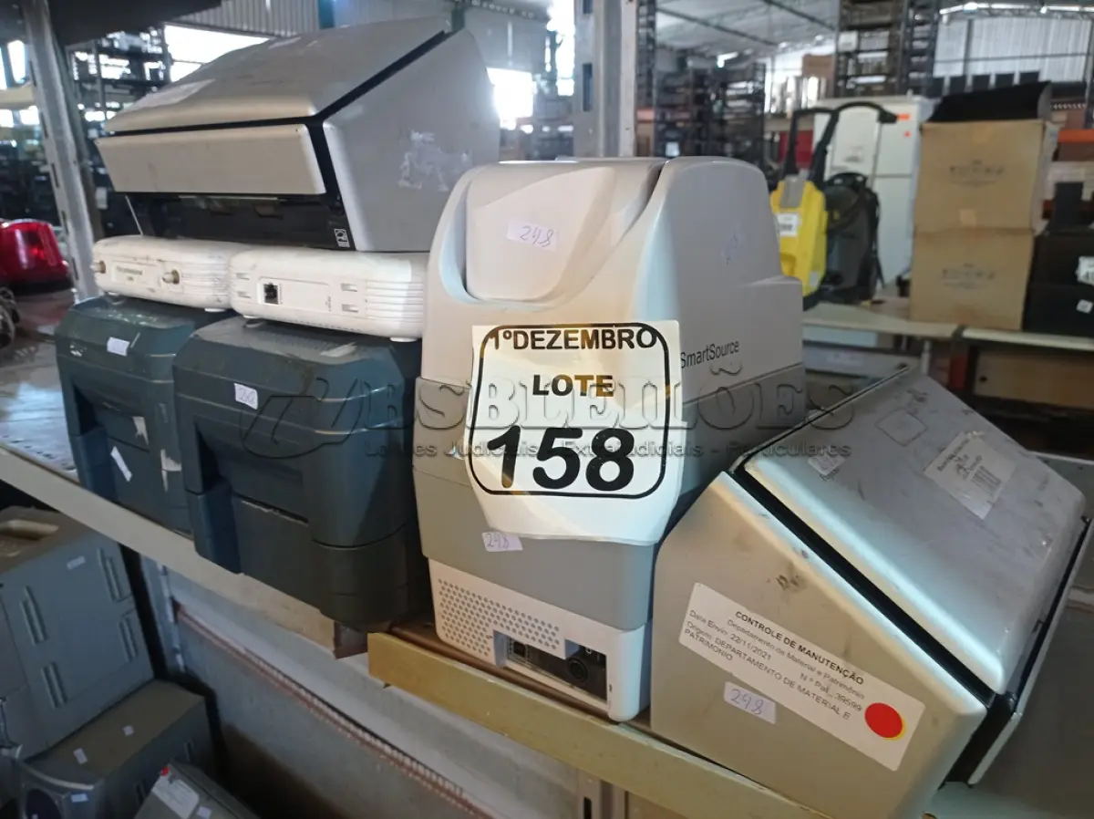 LOTE 158 - 02 IMPRESSORAS DE ETIQUETA MARCA ZEBRA, 02 ROTEADORES E 02 SCANNERS MARCA FUJITSU. (NO ESTADO) ATENÇÃO! FAZER A VISITAÇÃO ANTES DE ARREMATAR, NÃO SABEMOS SE FUNCIONA. LEILÃO NÃO TEM GARANTIA E NEM DEVOLUÇÃO, SUJEITO A POSSÍVEIS AVARIAS VISÍVEIS/OCULTAS E/OU AUSÊNCIA DE COMPONENTES.