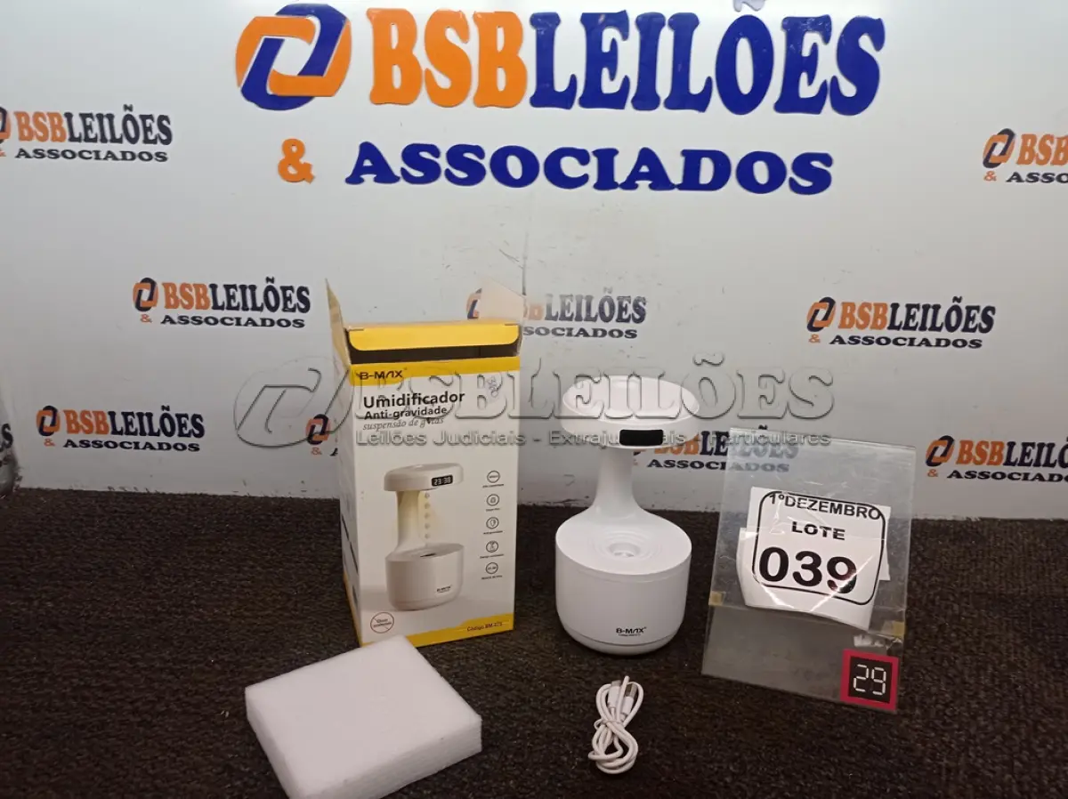 LOTE 039 - 01 UMIDIFICADOR DE AR ANTIGRAVIDADE. (NO ESTADO) ATENÇÃO! FAZER A VISITAÇÃO ANTES DE ARREMATAR, NÃO SABEMOS SE FUNCIONA. LEILÃO NÃO TEM GARANTIA E NEM DEVOLUÇÃO, SUJEITO A POSSÍVEIS AVARIAS VISÍVEIS/OCULTAS E/OU AUSÊNCIA DE COMPONENTES.