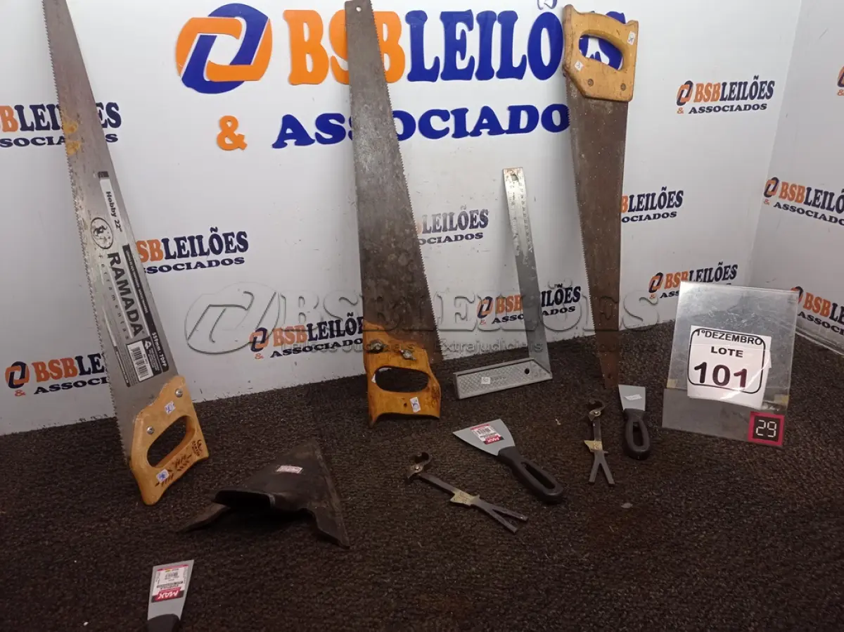 LOTE 101 - 03 SERROTES 01 ESQUADRO E 02 ESPÁTULAS. (NO ESTADO) ATENÇÃO! FAZER A VISITAÇÃO ANTES DE ARREMATAR, NÃO SABEMOS SE FUNCIONA. LEILÃO NÃO TEM GARANTIA E NEM DEVOLUÇÃO, SUJEITO A POSSÍVEIS AVARIAS VISÍVEIS/OCULTAS E/OU AUSÊNCIA DE COMPONENTES.
