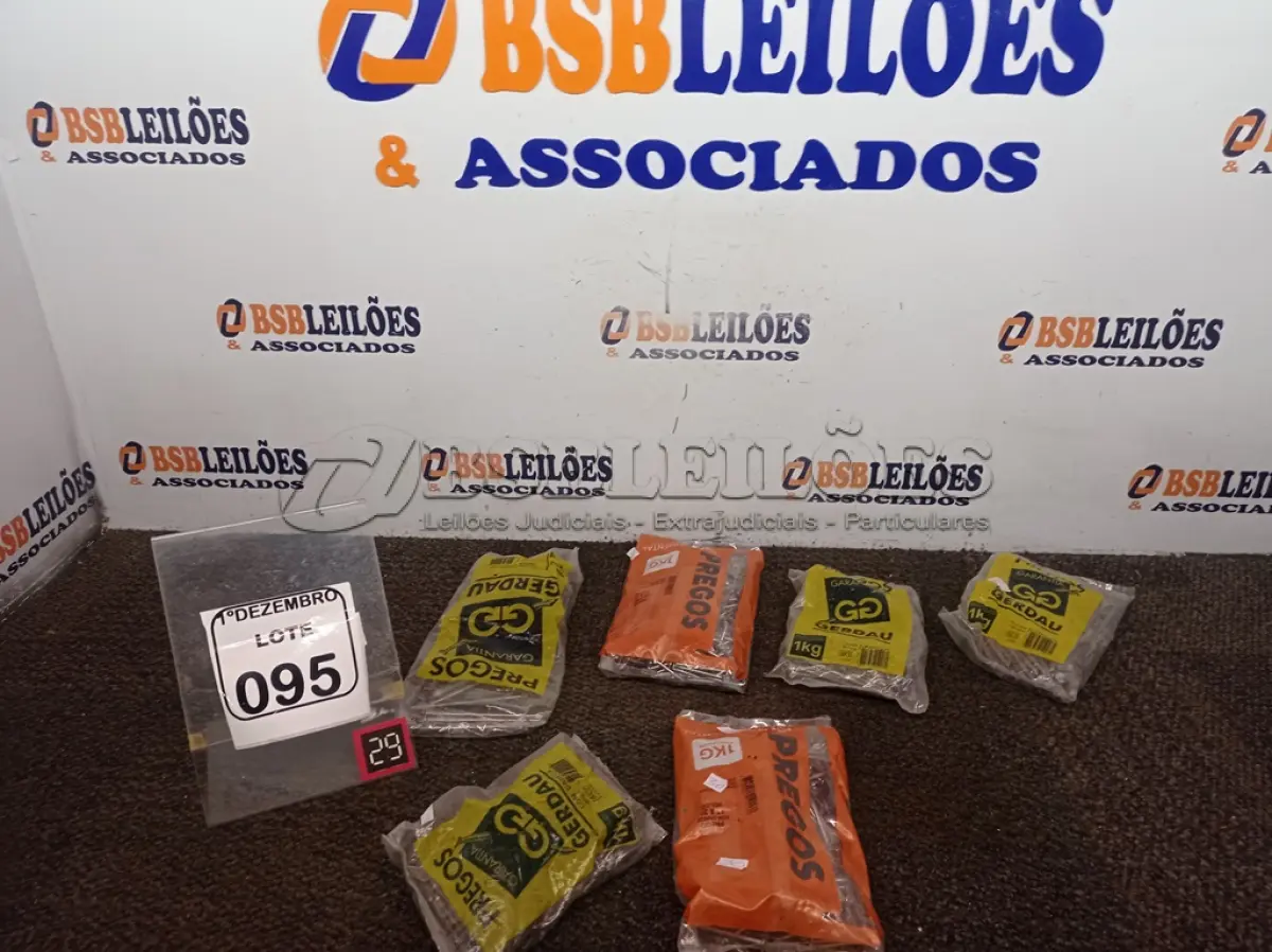 LOTE 098 - 01 BOMBA SUBMERSA DE POÇO. (NO ESTADO) ATENÇÃO! FAZER A VISITAÇÃO ANTES DE ARREMATAR, NÃO SABEMOS SE FUNCIONA. LEILÃO NÃO TEM GARANTIA E NEM DEVOLUÇÃO, SUJEITO A POSSÍVEIS AVARIAS VISÍVEIS/OCULTAS E/OU AUSÊNCIA DE COMPONENTES.