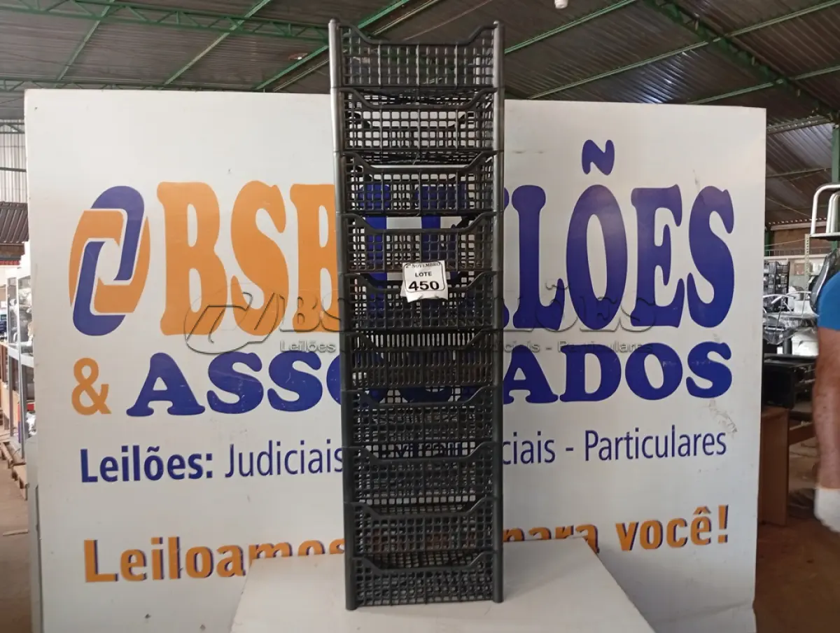 LOTE 450 - 10 CESTAS ORGANIZADORAS DE PLÁSTICO (NOVO). (NO ESTADO) ATENÇÃO! FAZER A VISITAÇÃO ANTES DE ARREMATAR, NÃO SABEMOS SE FUNCIONA. LEILÃO NÃO TEM GARANTIA E NEM DEVOLUÇÃO, SUJEITO A POSSÍVEIS AVARIAS VISÍVEIS/OCULTAS E/OU AUSÊNCIA DE COMPONENTES.