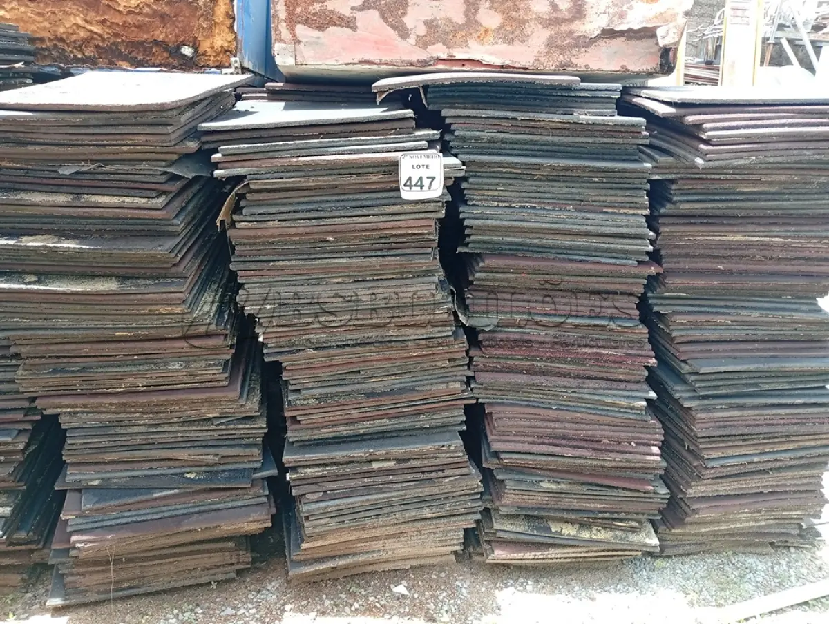 LOTE 447 - 01 LOTE C/ GRANDE QUANTIDADE DE TAPETE EMBORRACHADO. (NO ESTADO) ATENÇÃO! FAZER A VISITAÇÃO ANTES DE ARREMATAR, NÃO SABEMOS SE FUNCIONA. LEILÃO NÃO TEM GARANTIA E NEM DEVOLUÇÃO, SUJEITO A POSSÍVEIS AVARIAS VISÍVEIS/OCULTAS E/OU AUSÊNCIA DE COMPONENTES.