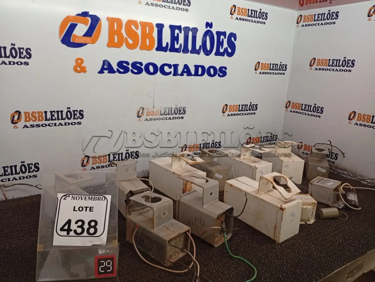 LOTE 438 - 01 LOTE C/VÁRIOS REATORES MARCAS E MODELOS DIVERSOS (NO ESTADO) ATENÇÃO! FAZER A VISITAÇÃO ANTES DE ARREMATAR, NÃO SABEMOS SE FUNCIONA. LEILÃO NÃO TEM GARANTIA E NEM DEVOLUÇÃO, SUJEITO A POSSÍVEIS AVARIAS VISÍVEIS/OCULTAS E/OU AUSÊNCIA DE COMPONENTES.