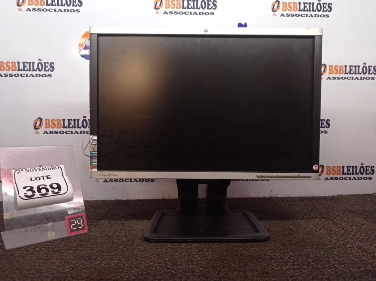 LOTE 369 - 01 MONITOR MARCA HP 22” P/RETIRADA DE PEÇAS. (NO ESTADO) ATENÇÃO! FAZER A VISITAÇÃO ANTES DE ARREMATAR, NÃO SABEMOS SE FUNCIONA. LEILÃO NÃO TEM GARANTIA E NEM DEVOLUÇÃO, SUJEITO A POSSÍVEIS AVARIAS VISÍVEIS/OCULTAS E/OU AUSÊNCIA DE COMPONENTES.