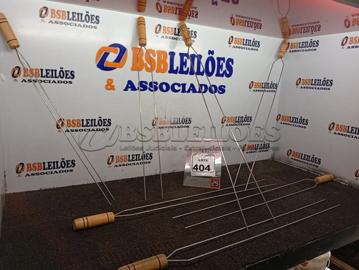 LOTE 404 - 07 ESPETOS P/CHURRASCO TAMANHOS DIVERSOS(NOVO). (NO ESTADO) ATENÇÃO! FAZER A VISITAÇÃO ANTES DE ARREMATAR, NÃO SABEMOS SE FUNCIONA. LEILÃO NÃO TEM GARANTIA E NEM DEVOLUÇÃO, SUJEITO A POSSÍVEIS AVARIAS VISÍVEIS/OCULTAS E/OU AUSÊNCIA DE COMPONENTES.