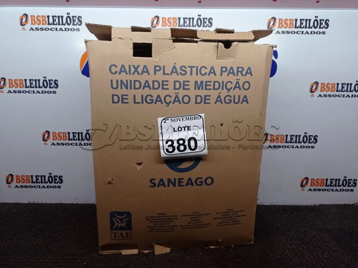 LOTE 380 - 01 CAIXA PLÁSTICA PARA UNIDADE DE MEDIÇÃO DE LIGAÇÃO DE ÁGUA(NOVO). (NO ESTADO) ATENÇÃO! FAZER A VISITAÇÃO ANTES DE ARREMATAR, NÃO SABEMOS SE FUNCIONA. LEILÃO NÃO TEM GARANTIA E NEM DEVOLUÇÃO, SUJEITO A POSSÍVEIS AVARIAS VISÍVEIS/OCULTAS E/OU AUSÊNCIA DE COMPONENTES.