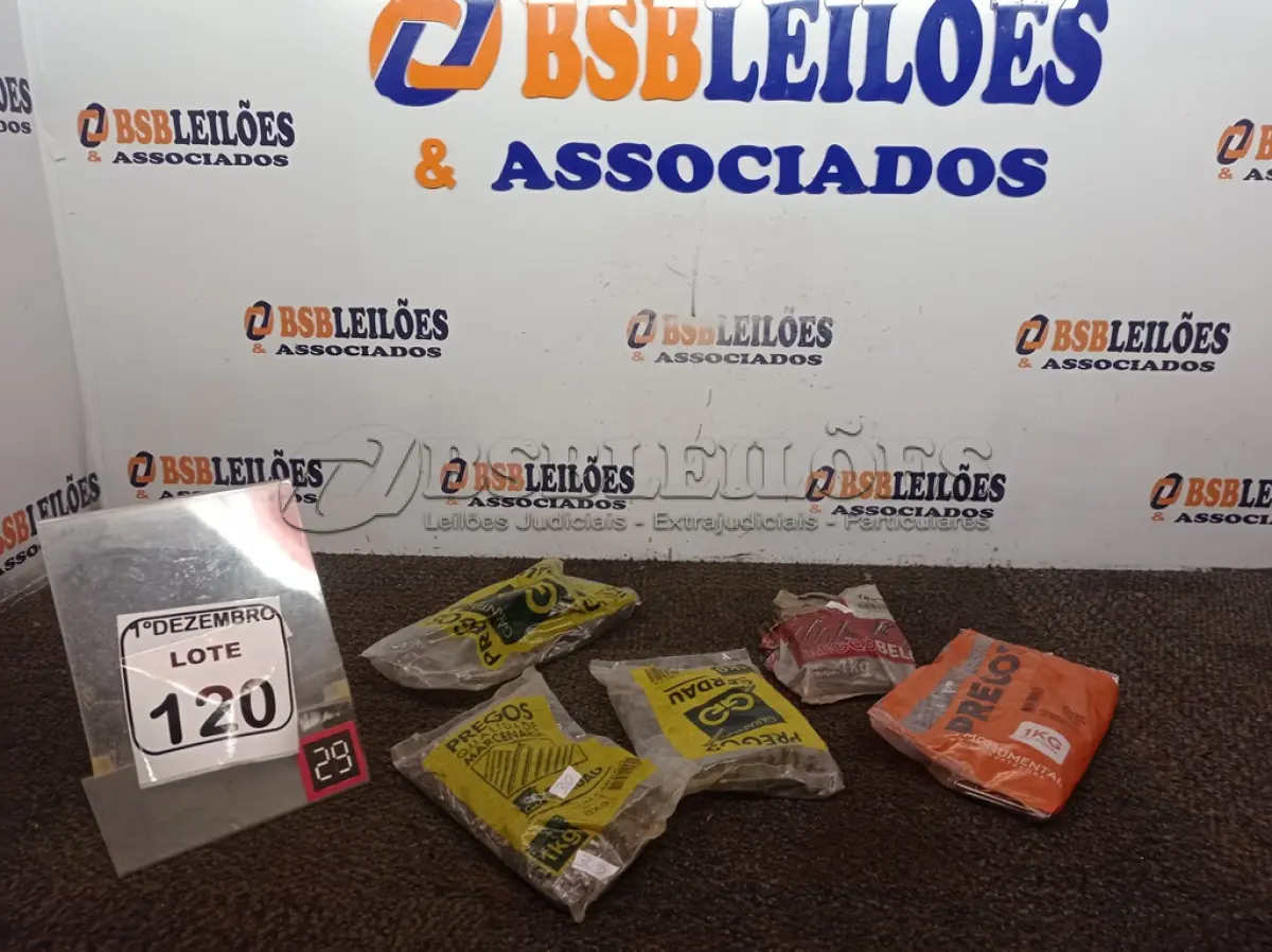 LOTE 120 - 5KG DE PREGOS MARCAS E MODELOS DIVERSOS. (NO ESTADO) ATENÇÃO! FAZER A VISITAÇÃO ANTES DE ARREMATAR, NÃO SABEMOS SE FUNCIONA. LEILÃO NÃO TEM GARANTIA E NEM DEVOLUÇÃO, SUJEITO A POSSÍVEIS AVARIAS VISÍVEIS/OCULTAS E/OU AUSÊNCIA DE COMPONENTES.