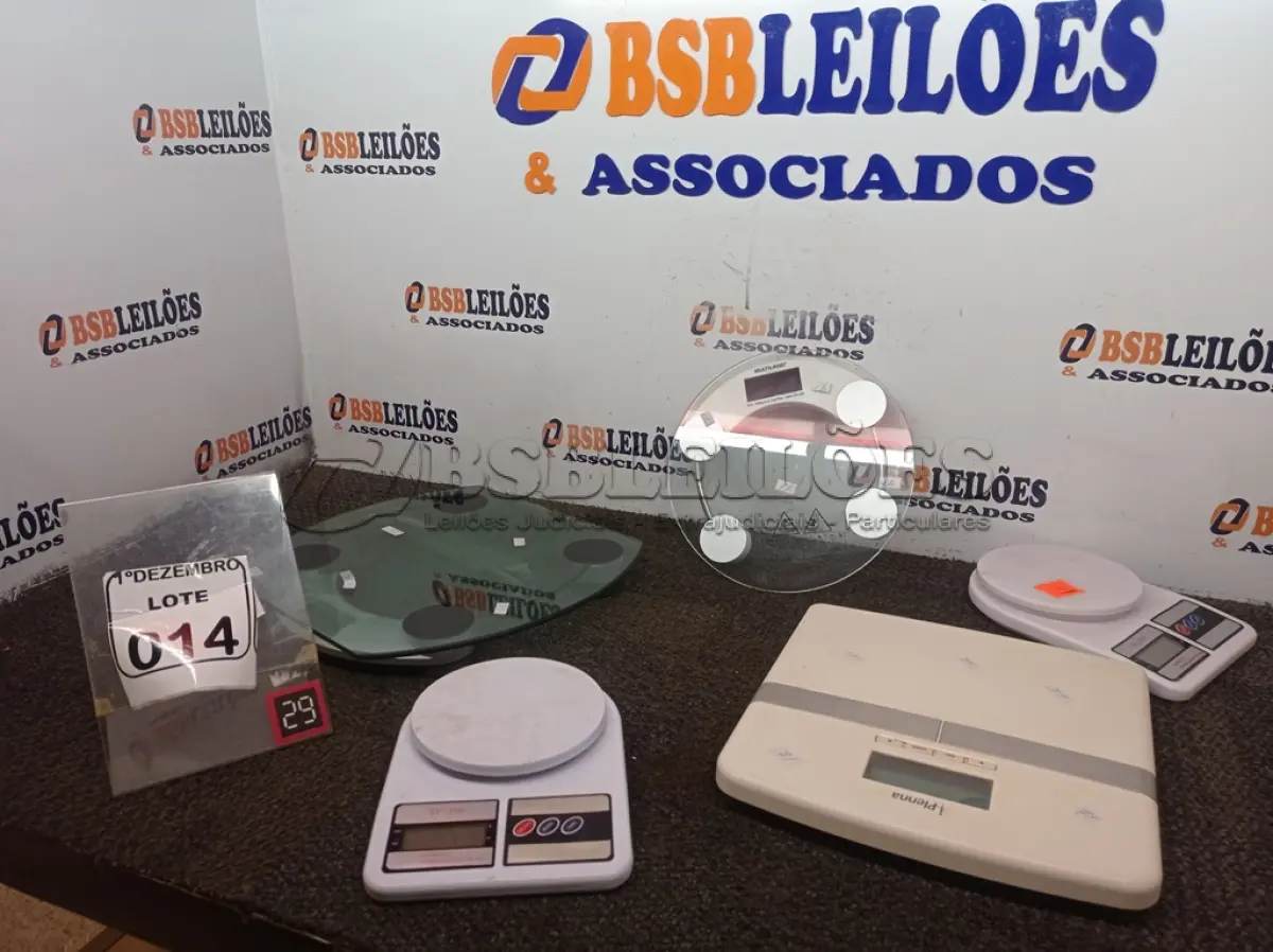 LOTE 014 - 05 BALANÇAS MARCAS E MODELOS DIVERSOS. (NO ESTADO) ATENÇÃO! FAZER A VISITAÇÃO ANTES DE ARREMATAR, NÃO SABEMOS SE FUNCIONA. LEILÃO NÃO TEM GARANTIA E NEM DEVOLUÇÃO, SUJEITO A POSSÍVEIS AVARIAS VISÍVEIS/OCULTAS E/OU AUSÊNCIA DE COMPONENTES.