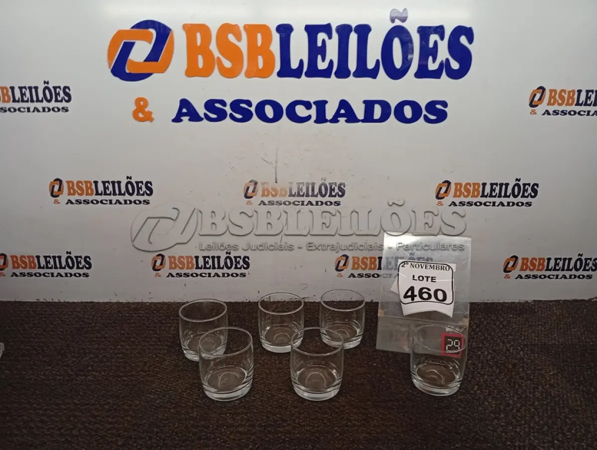 LOTE 460 - 06 COPOS DE WISK. (NO ESTADO) ATENÇÃO! FAZER A VISITAÇÃO ANTES DE ARREMATAR, NÃO SABEMOS SE FUNCIONA. LEILÃO NÃO TEM GARANTIA E NEM DEVOLUÇÃO, SUJEITO A POSSÍVEIS AVARIAS VISÍVEIS/OCULTAS E/OU AUSÊNCIA DE COMPONENTES.